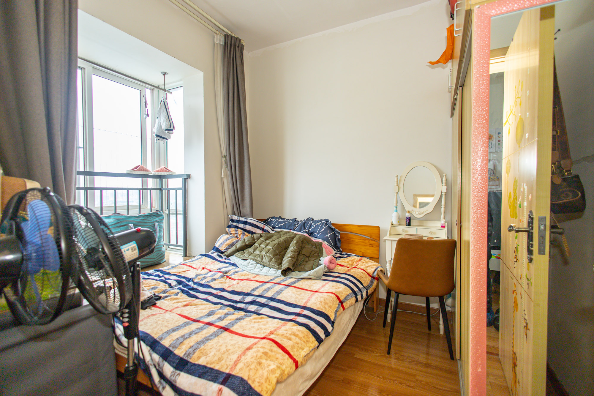 楚天世纪城东苑 2室2厅1卫 46.0万 楚天世纪城东苑 2室2厅1卫 46.0万卧室