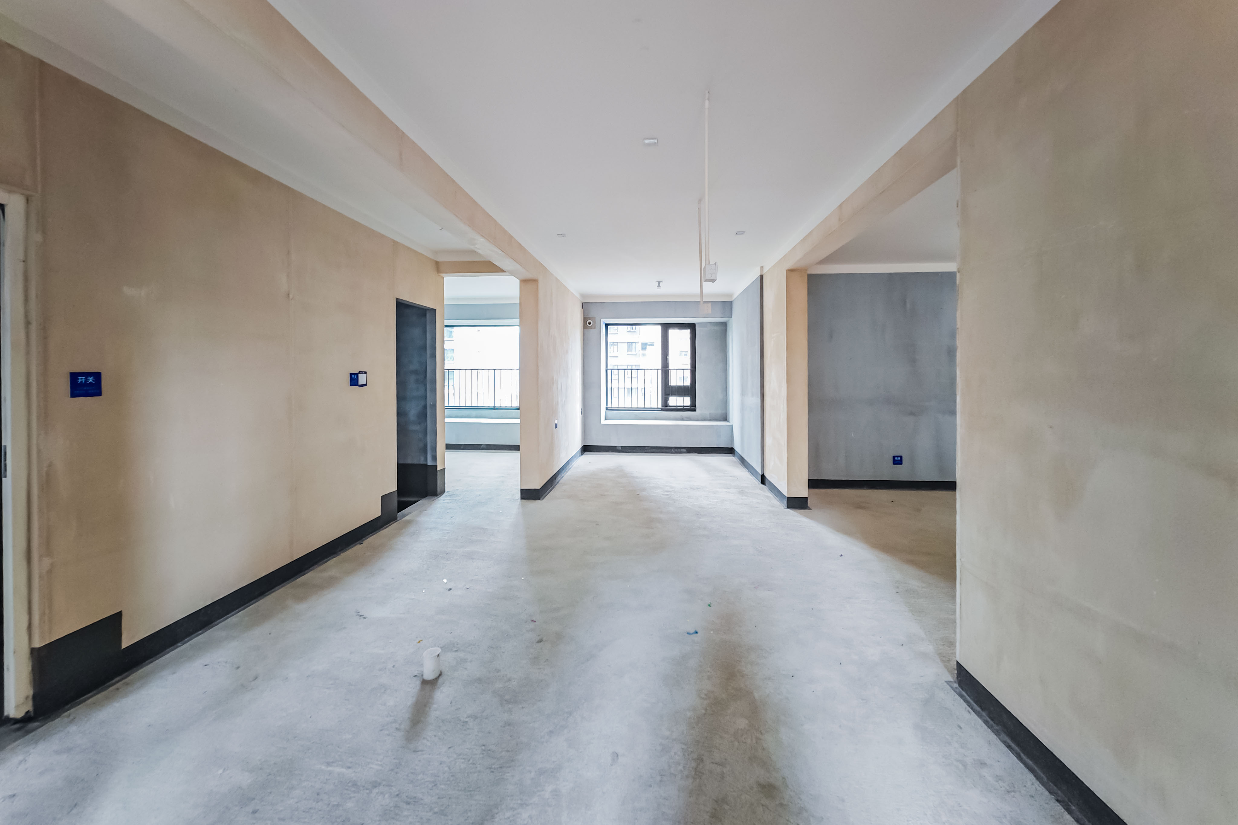 建发玖洲观澜  4室2厅2卫   225.00万其他