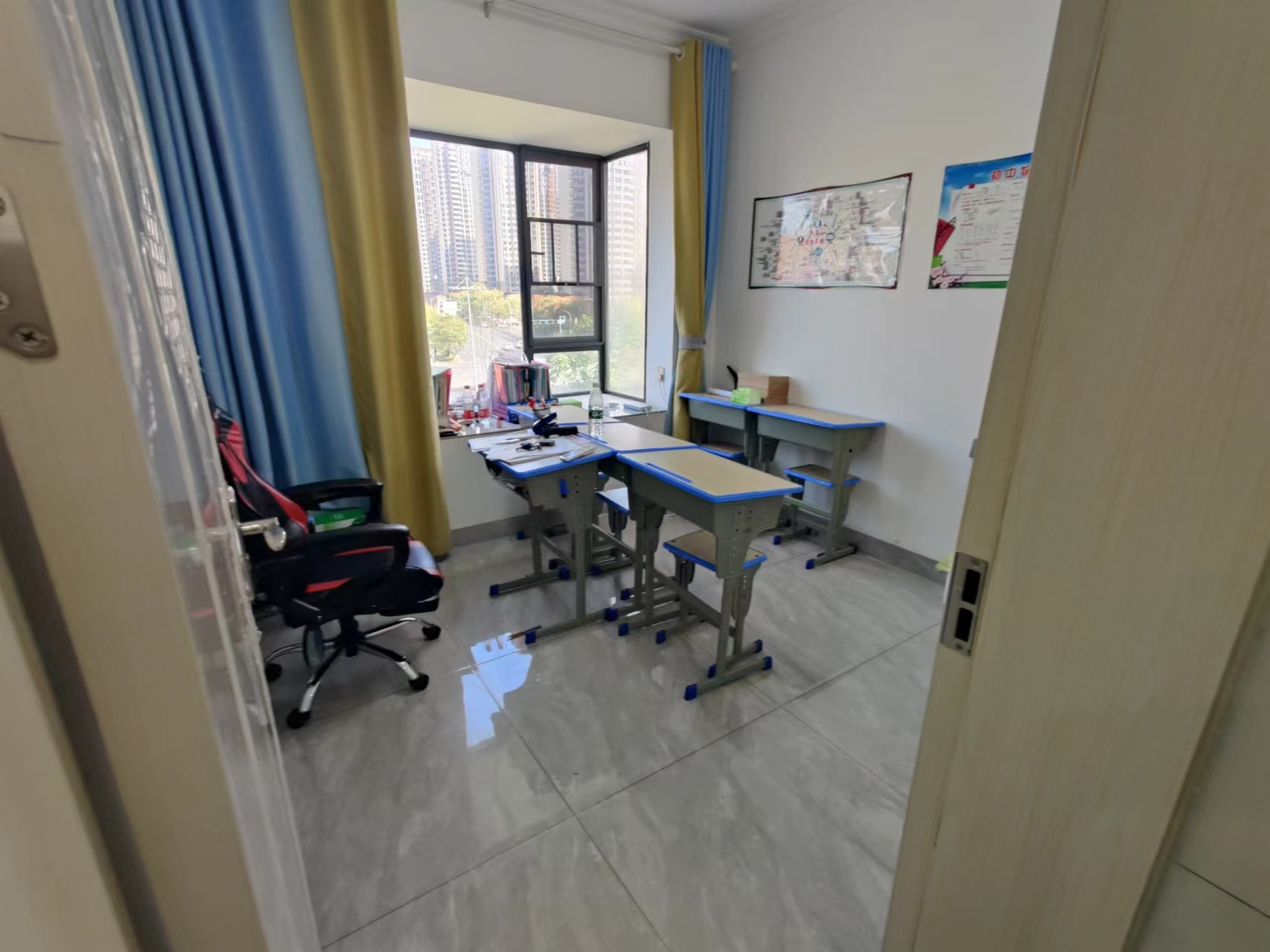 春藤小镇 4室2厅2卫 115.0万 春藤小镇 4室2厅2卫 115.0万室内图