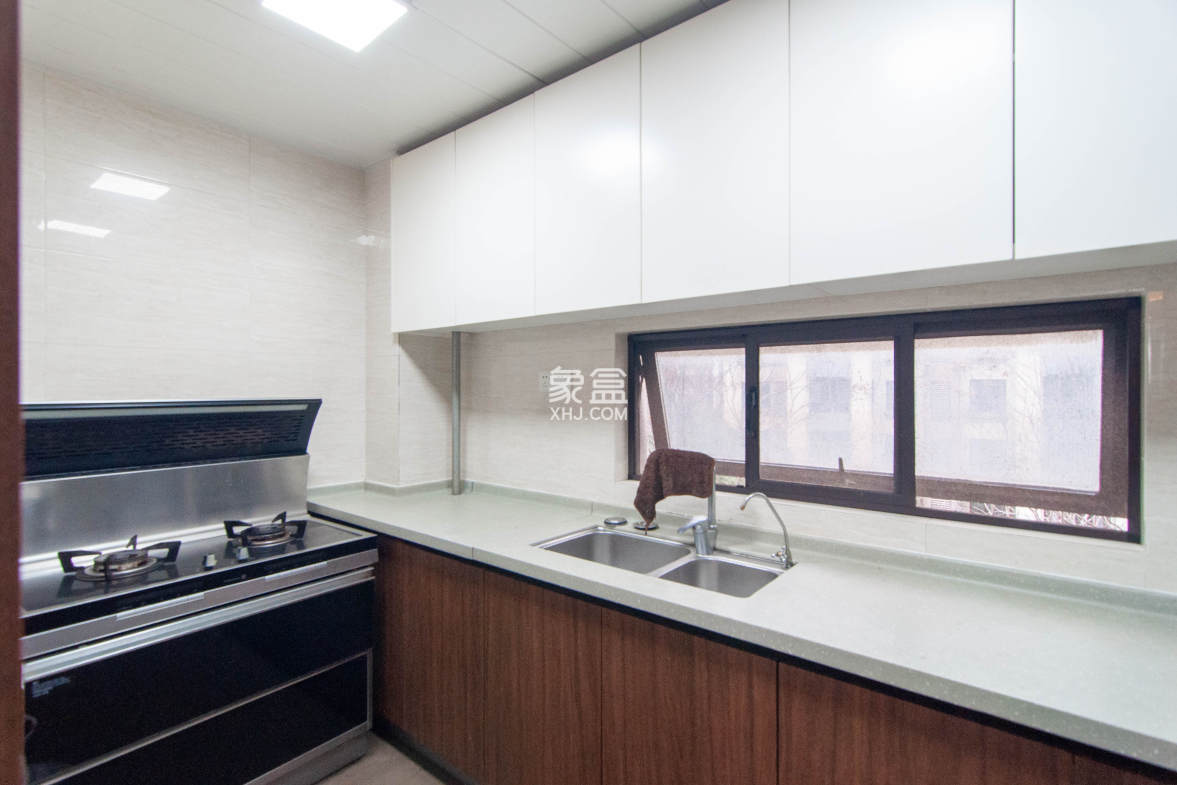 万科里梅溪郡  4室2厅2卫    228.0万 万科里梅溪郡  4室2厅2卫    228.0万厨房