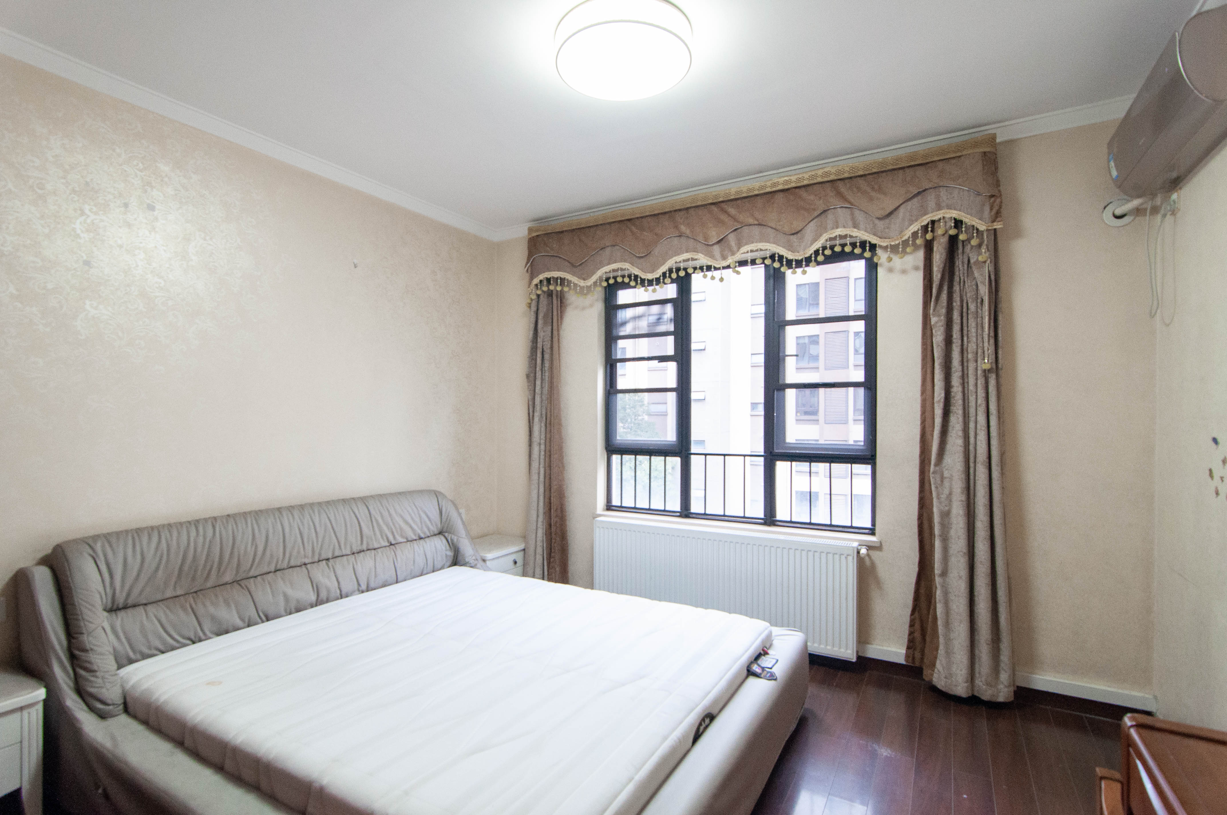 万科里梅溪郡  4室2厅2卫    228.0万 万科里梅溪郡  4室2厅2卫    228.0万其他