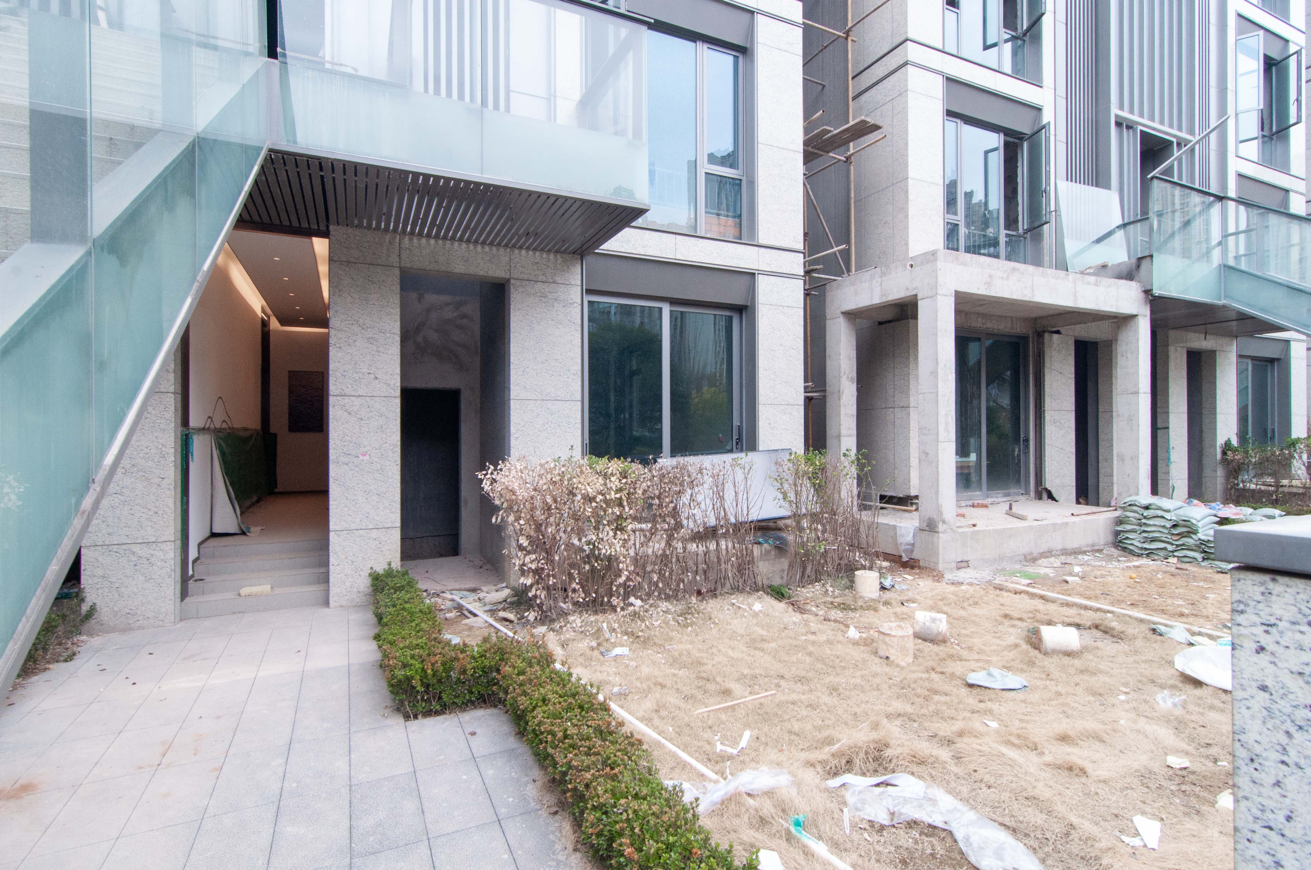 中海璞源（梅溪湖壹号四期）  8室3厅3卫    988.0万其他