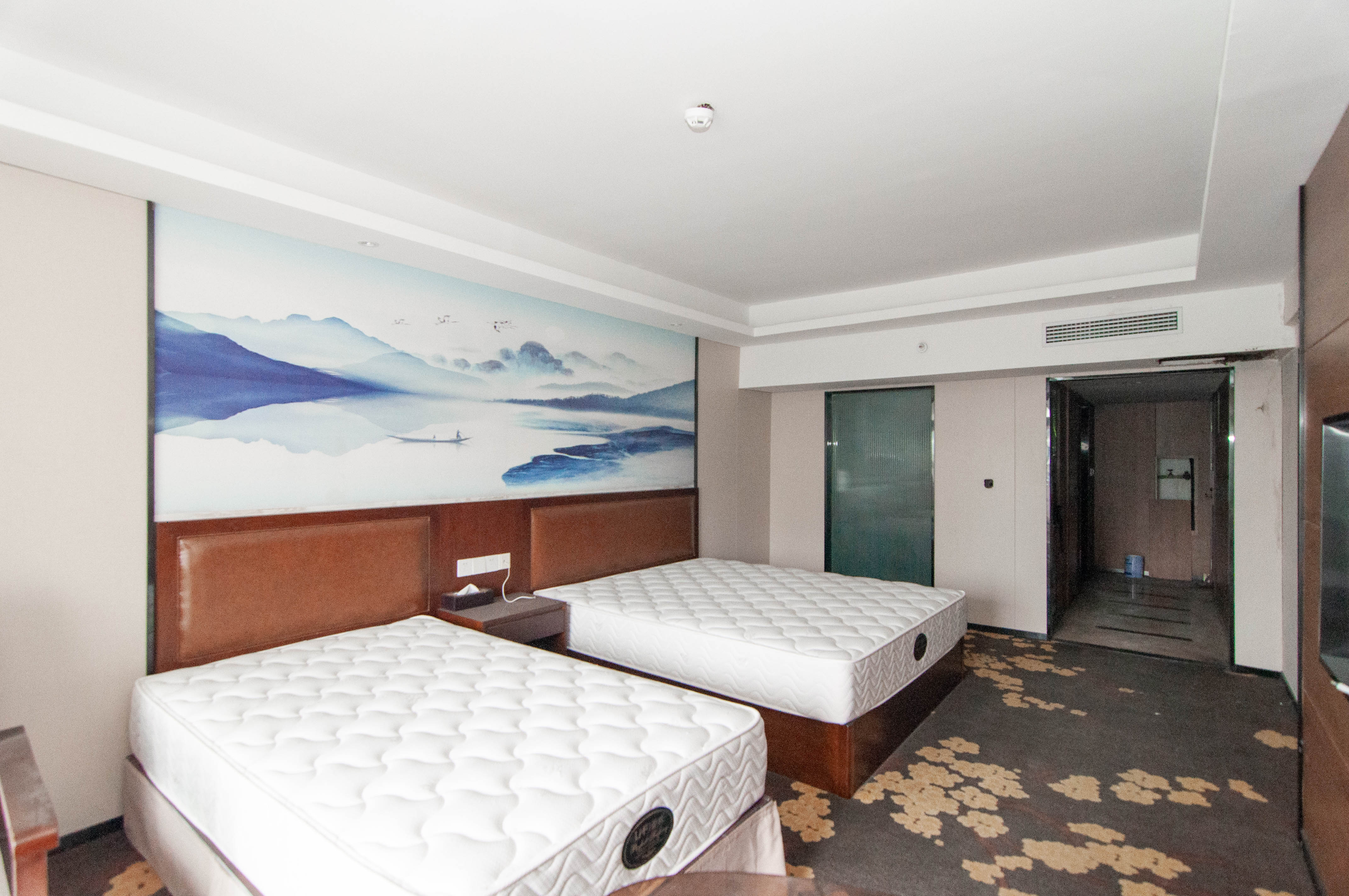 玛依拉山庄  1室1厅1卫    30.0万 玛依拉山庄  1室1厅1卫    30.0万其他