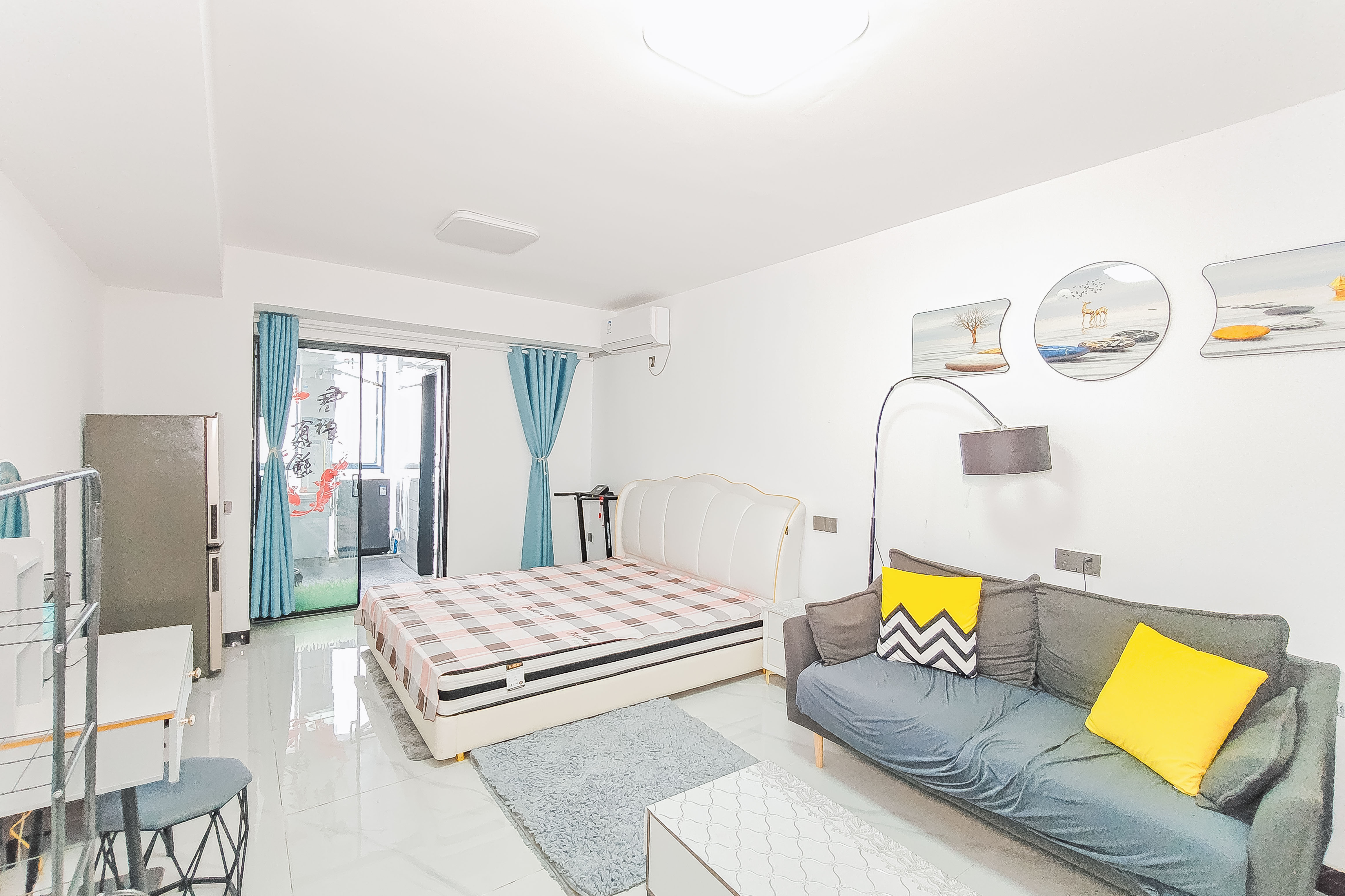 东一国际  1室1厅1卫    36.8万 东一国际  1室1厅1卫    36.8万客厅