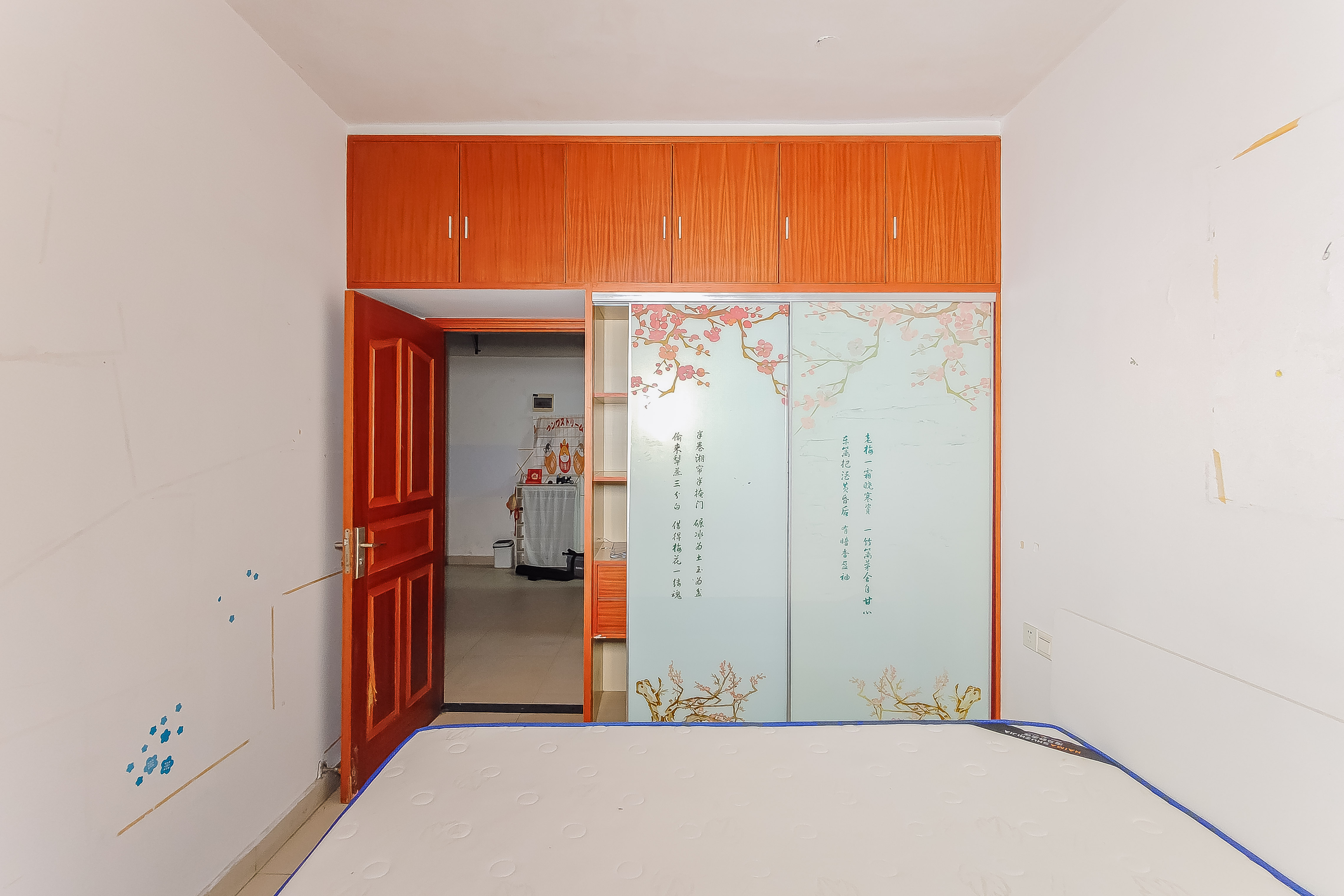 建鸿达华都（华都小户型及大华写字楼）  1室1厅1卫    60.0万卧室