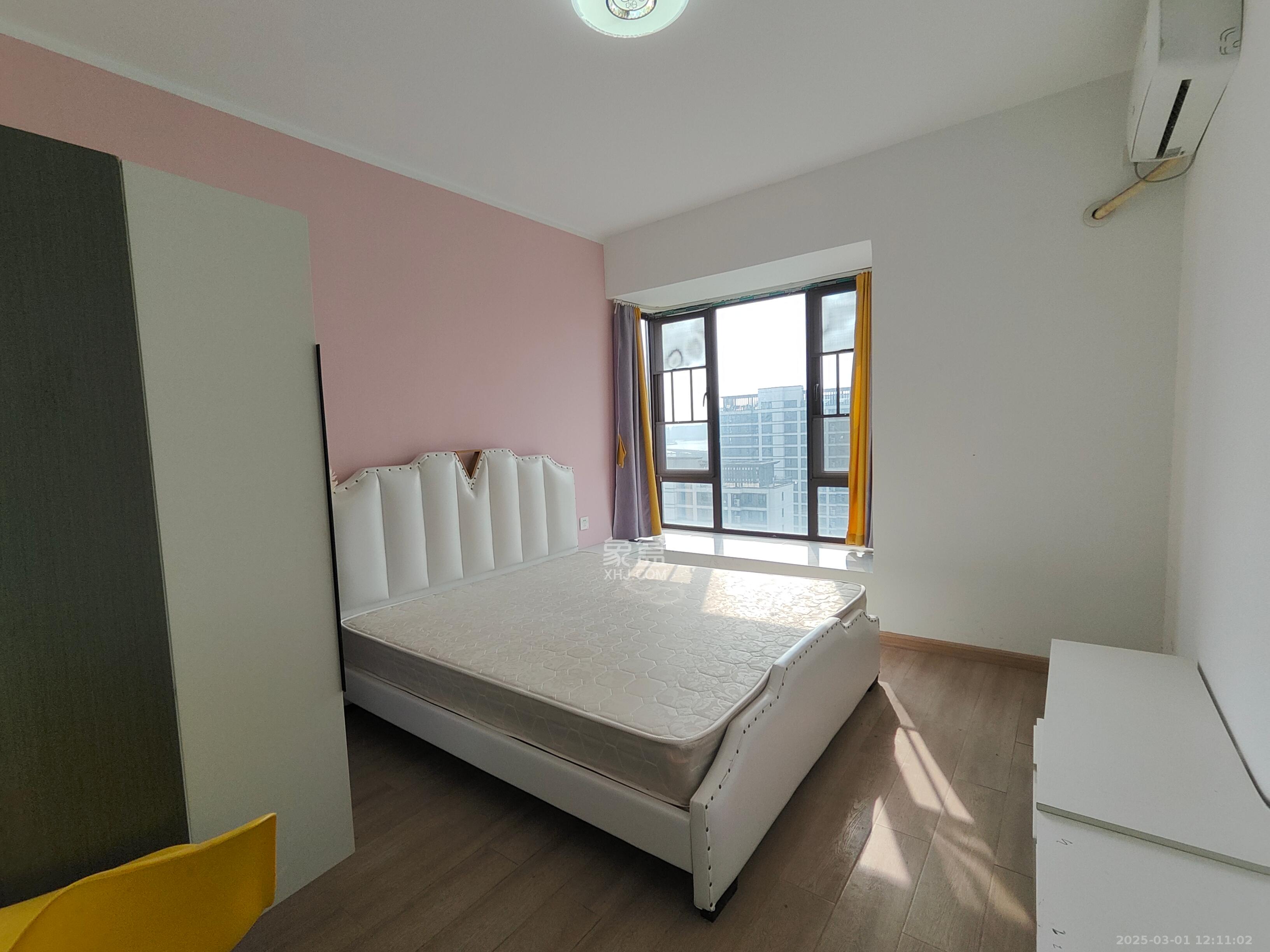 长燃润和天地(长润小区印湘江) 4室2厅2卫 2300.0元/月 长燃润和天地(长润小区印湘江) 4室2厅2卫 2300.0元/月室内图