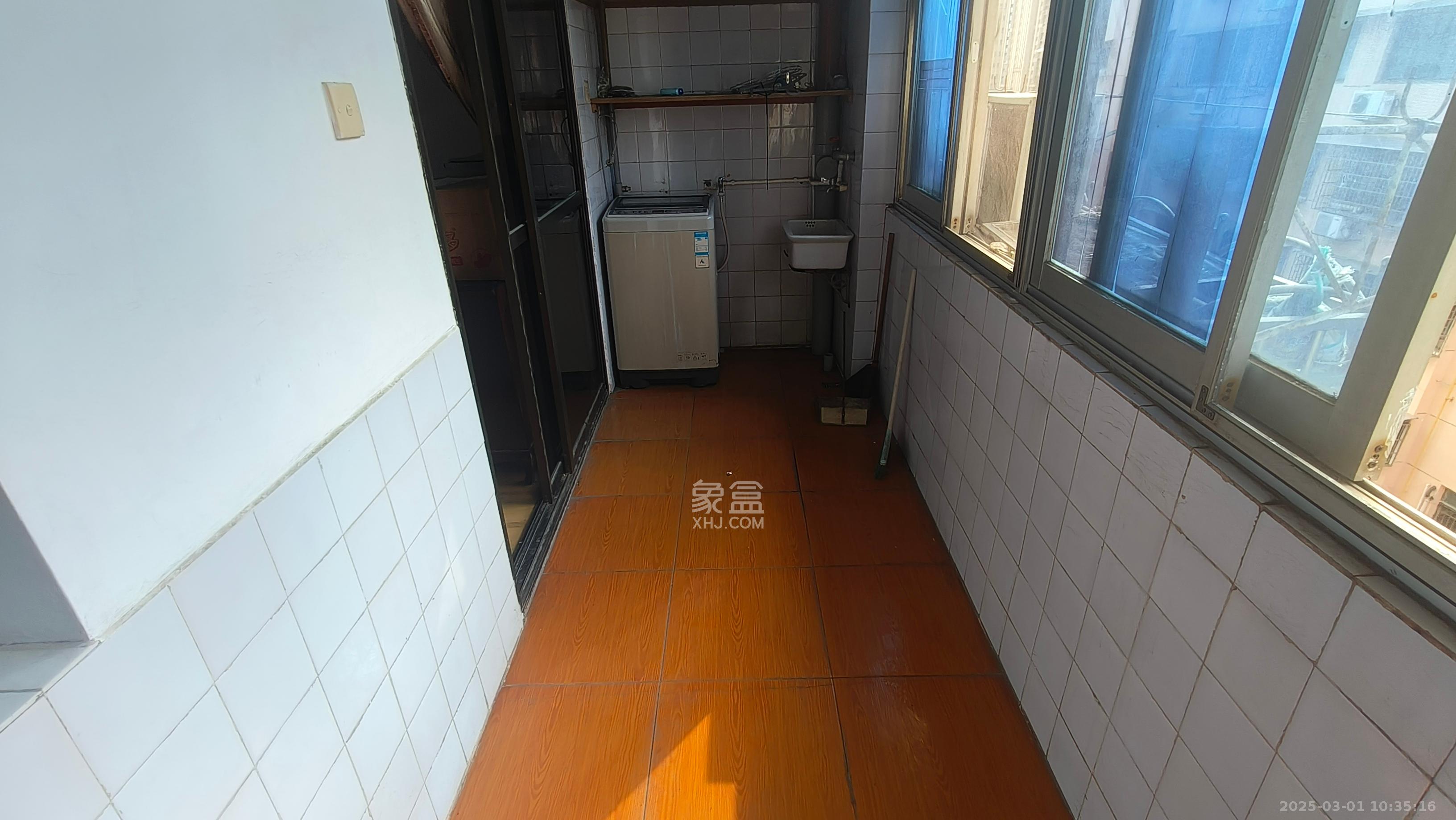 浦沅生活一区 2室2厅1卫 1050.0元/月 浦沅生活一区 2室2厅1卫 1050.0元/月室内图