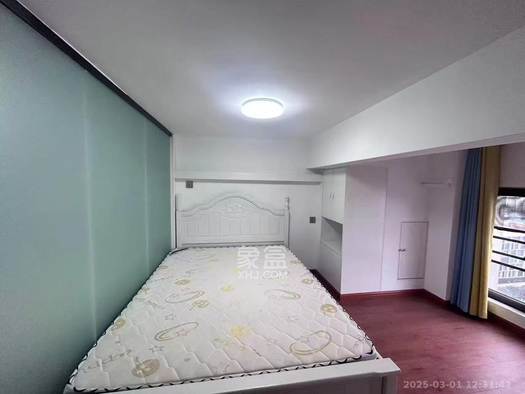 艾美潇湘  1室1厅1卫   1600.00元/月室内图