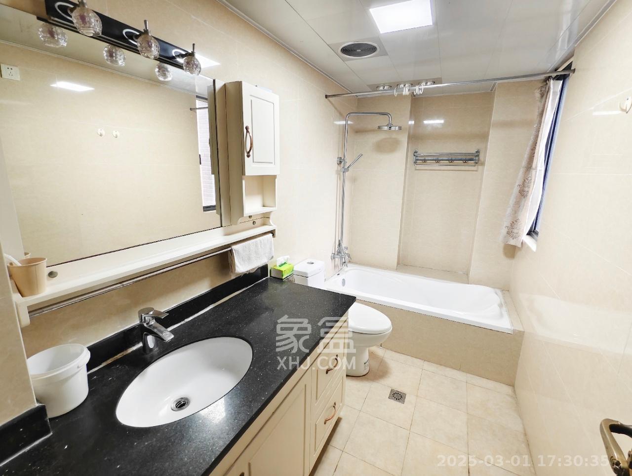 中隆国际御玺 4室2厅3卫 4500.0元/月 中隆国际御玺 4室2厅3卫 4500.0元/月室内图