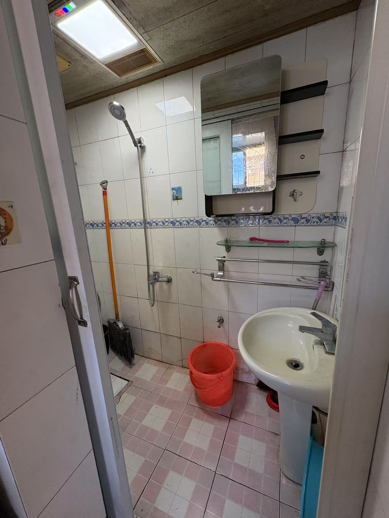 石塘冲 1室0厅0卫 1000.0元/月 石塘冲 1室0厅0卫 1000.0元/月户型图