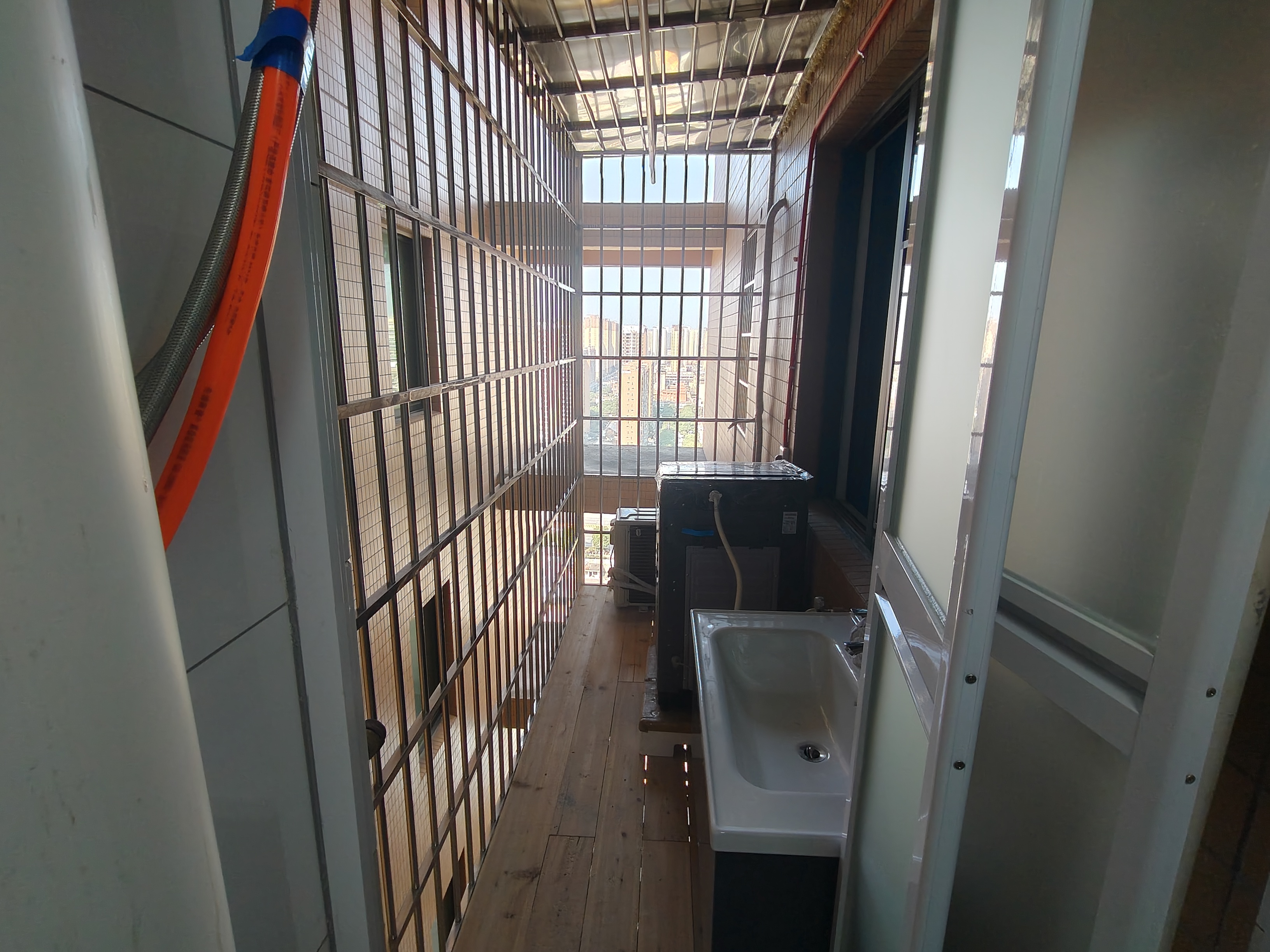 长湖新村  1室1厅1卫   1200.00元/月室内图