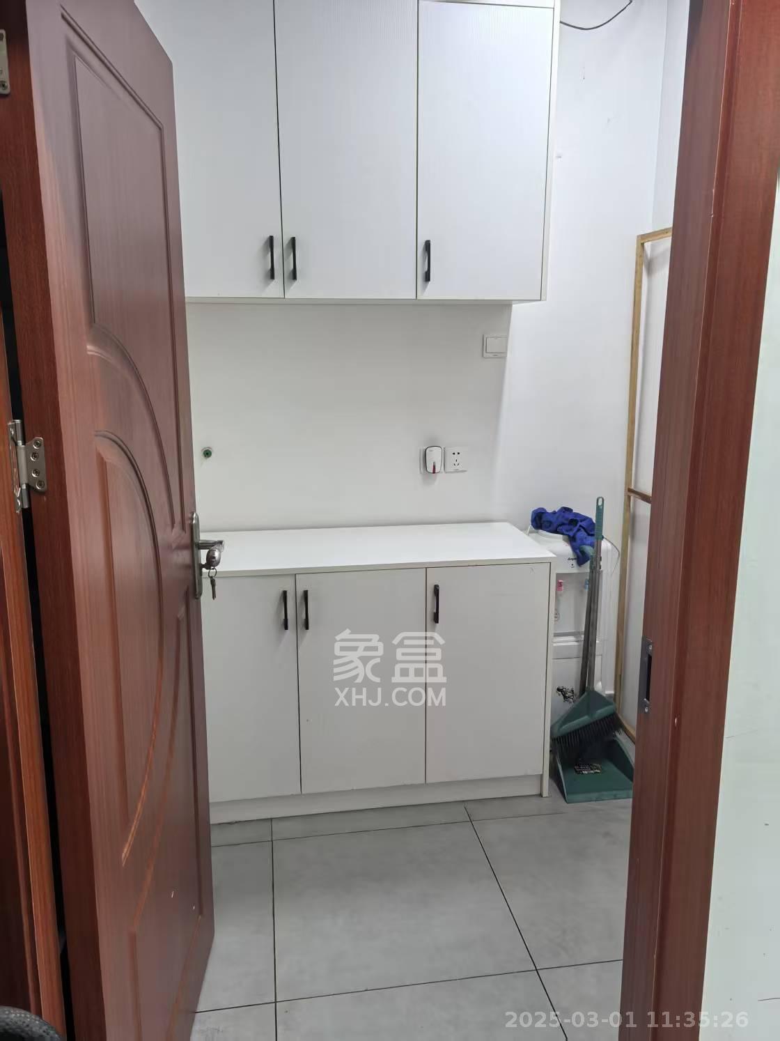 疊彩蘭亭  1室1廳1衛(wèi)   2800.00元/月室內(nèi)圖