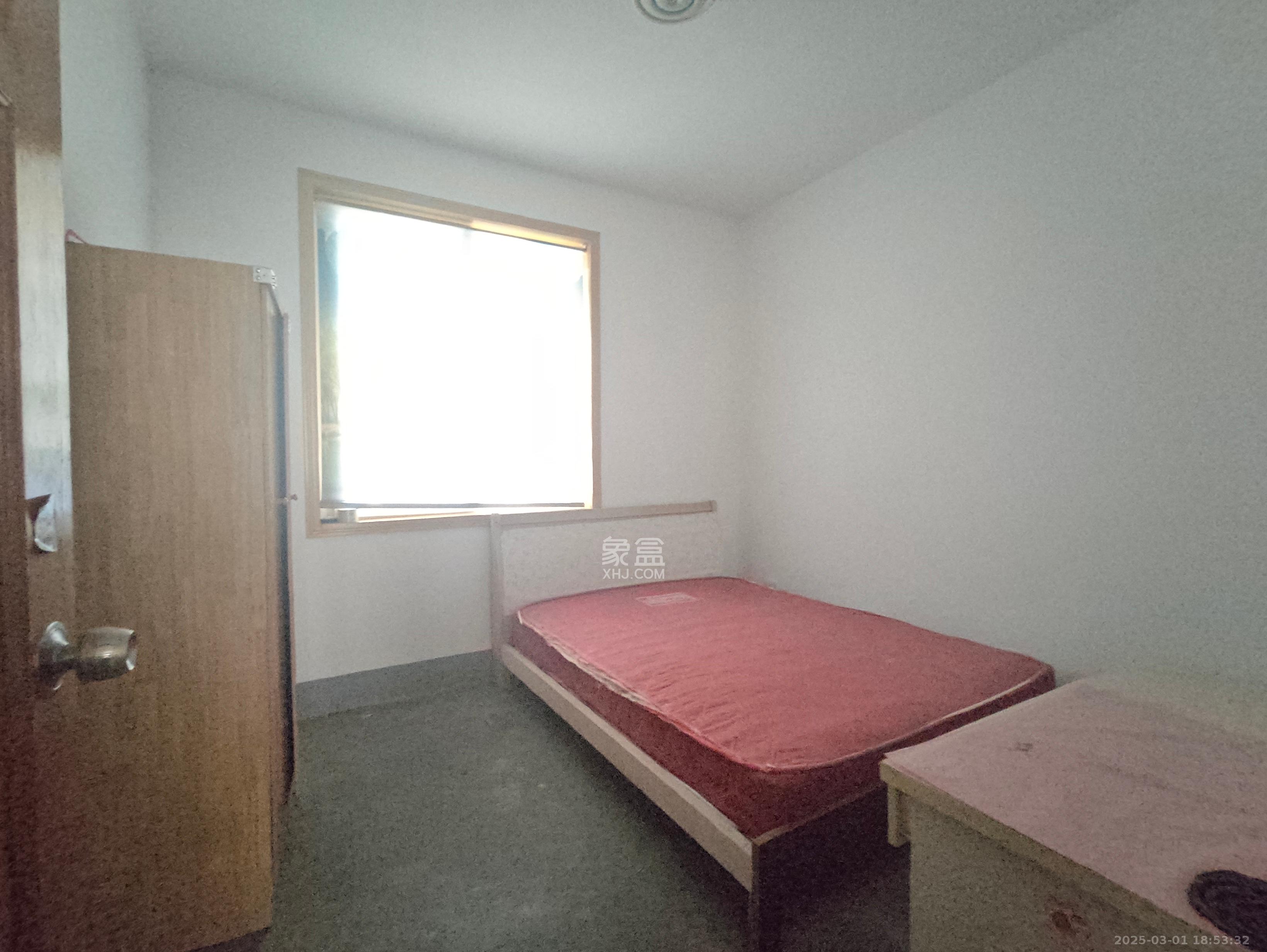 星城国际 4室2厅1卫 1800.0元/月 星城国际 4室2厅1卫 1800.0元/月室内图