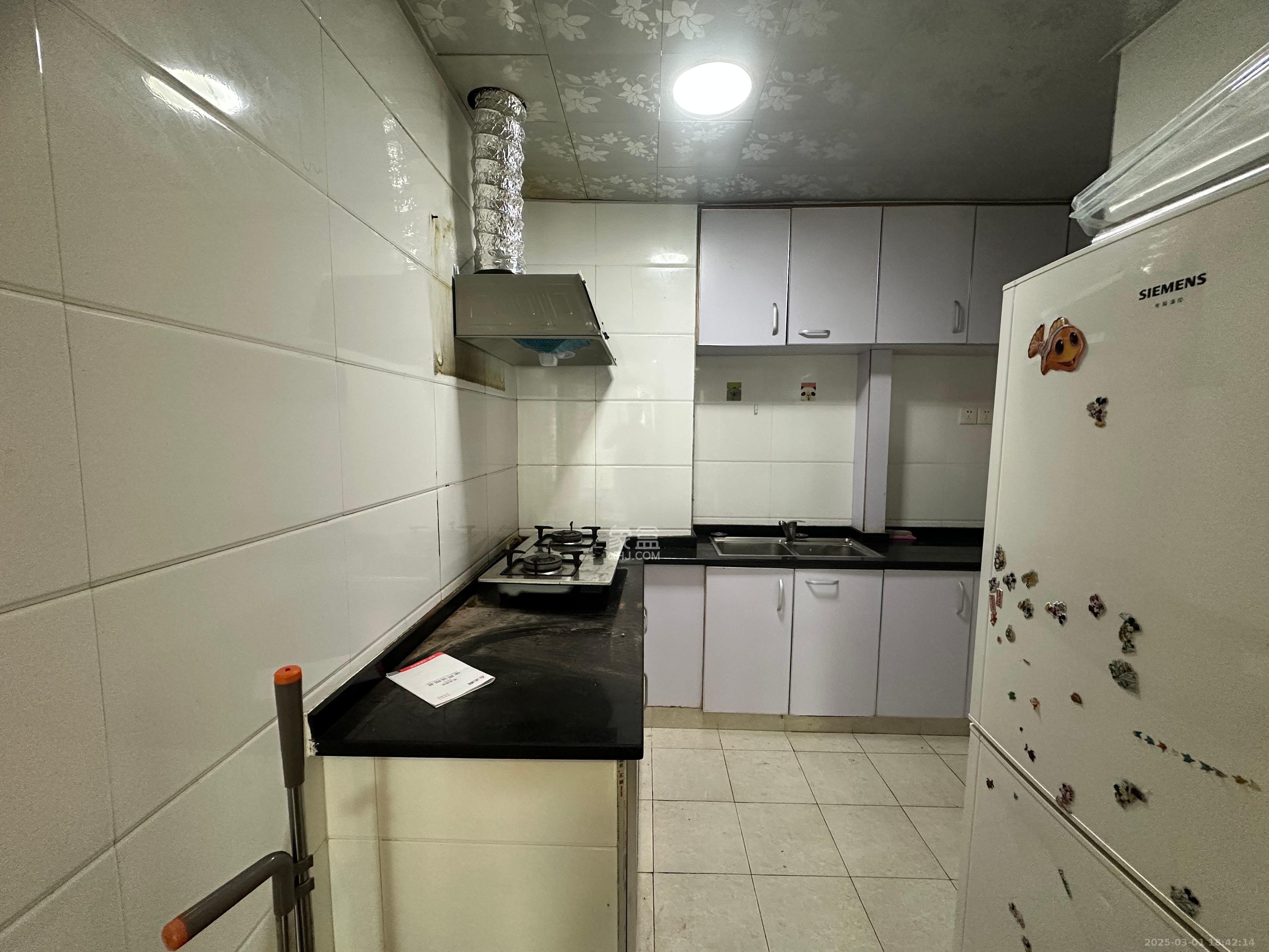 标志浪漫满屋（枫景公寓）  2室2厅1卫   1800.00元/月室内图