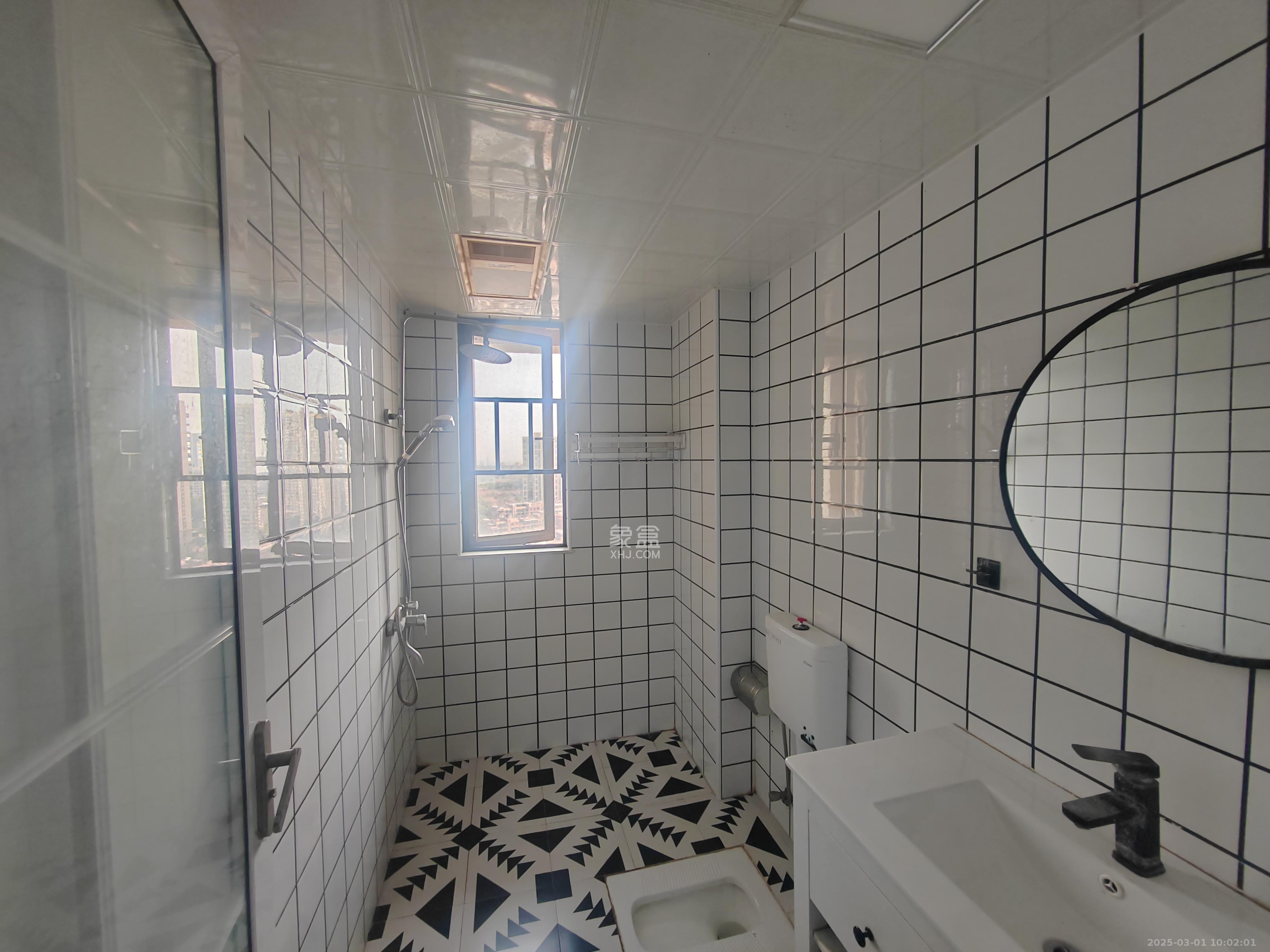 保利城(中航城国际社区、郡原美村) 3室2厅2卫 2500.0元/月 保利城(中航城国际社区、郡原美村) 3室2厅2卫 2500.0元/月室内图