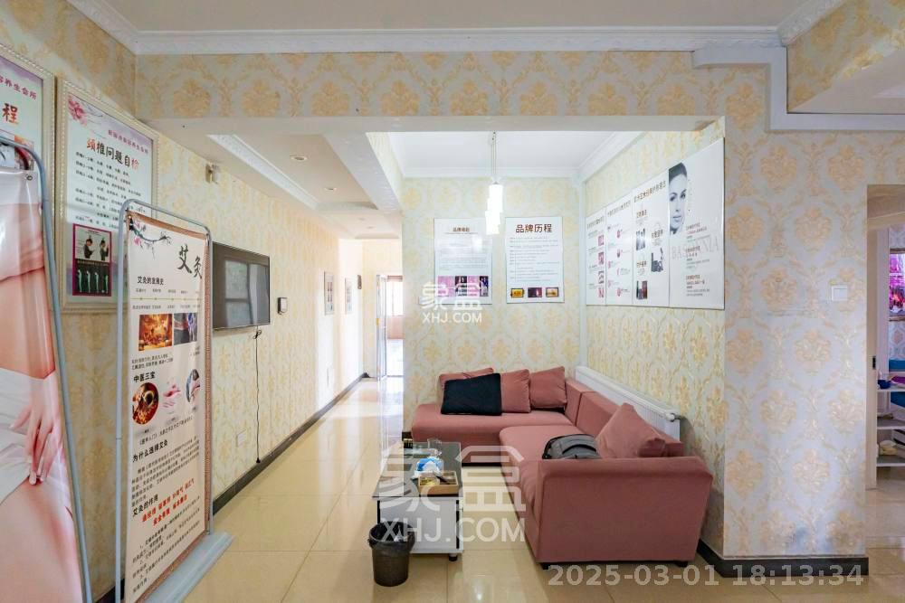 藏珑湖上国际花园 3室2厅2卫 3000.0元/月 藏珑湖上国际花园 3室2厅2卫 3000.0元/月室内图