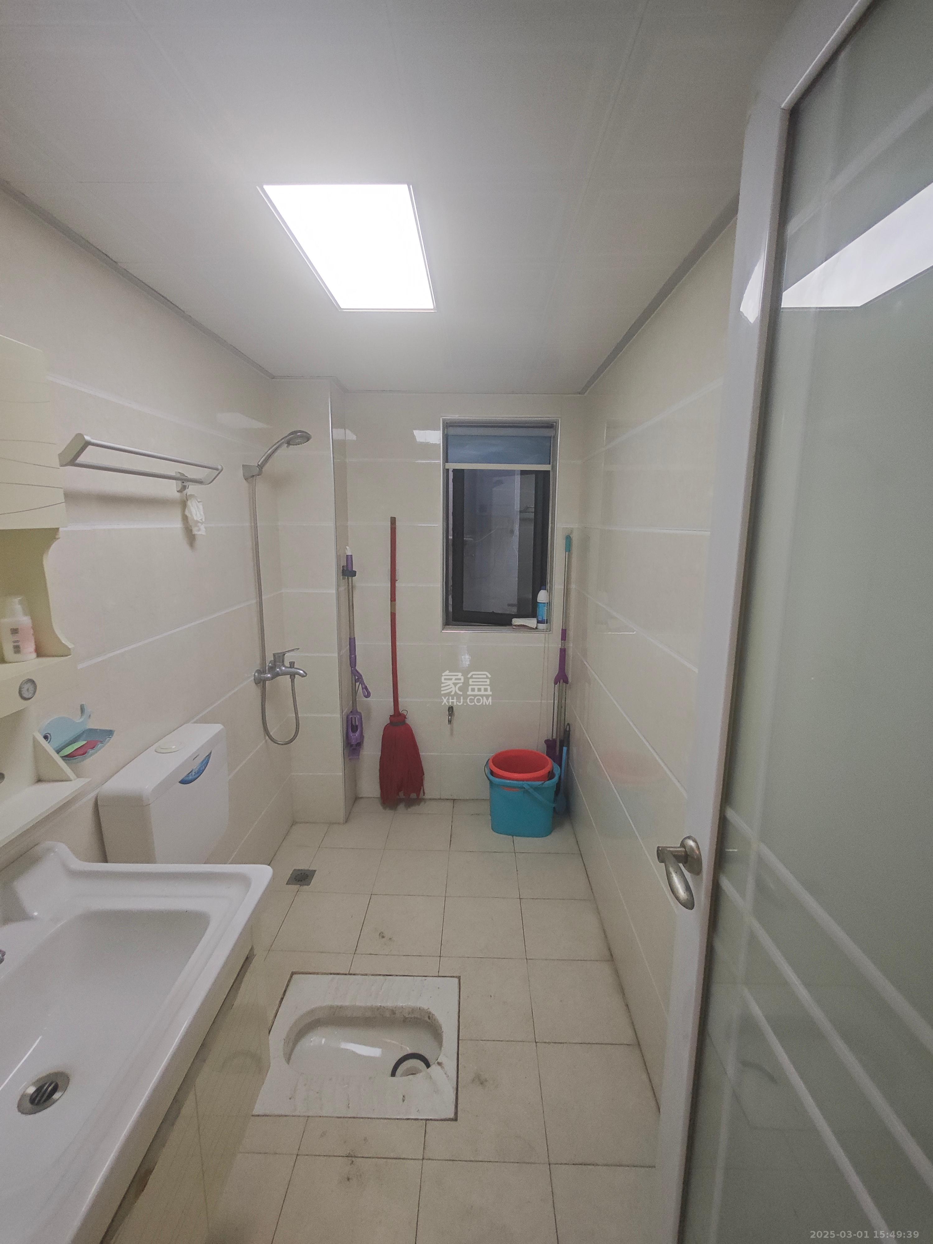 长房南屏锦源 3室2厅2卫 2300.0元/月 长房南屏锦源 3室2厅2卫 2300.0元/月室内图