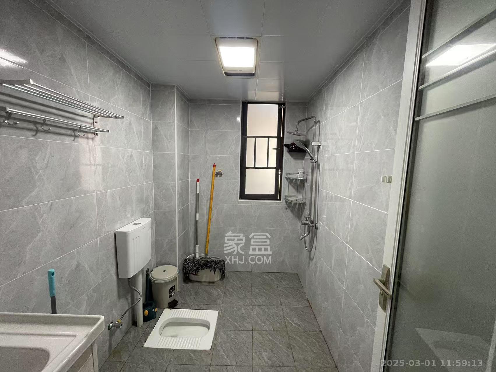 中国铁建京师璟台  3室2厅2卫    2500.0元/月 中国铁建京师璟台  3室2厅2卫    2500.0元/月室内图