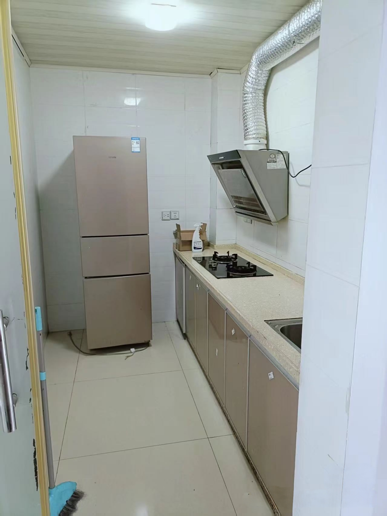 SOHO尚都 1室1厅1卫 850.0元/月 SOHO尚都 1室1厅1卫 850.0元/月室内图