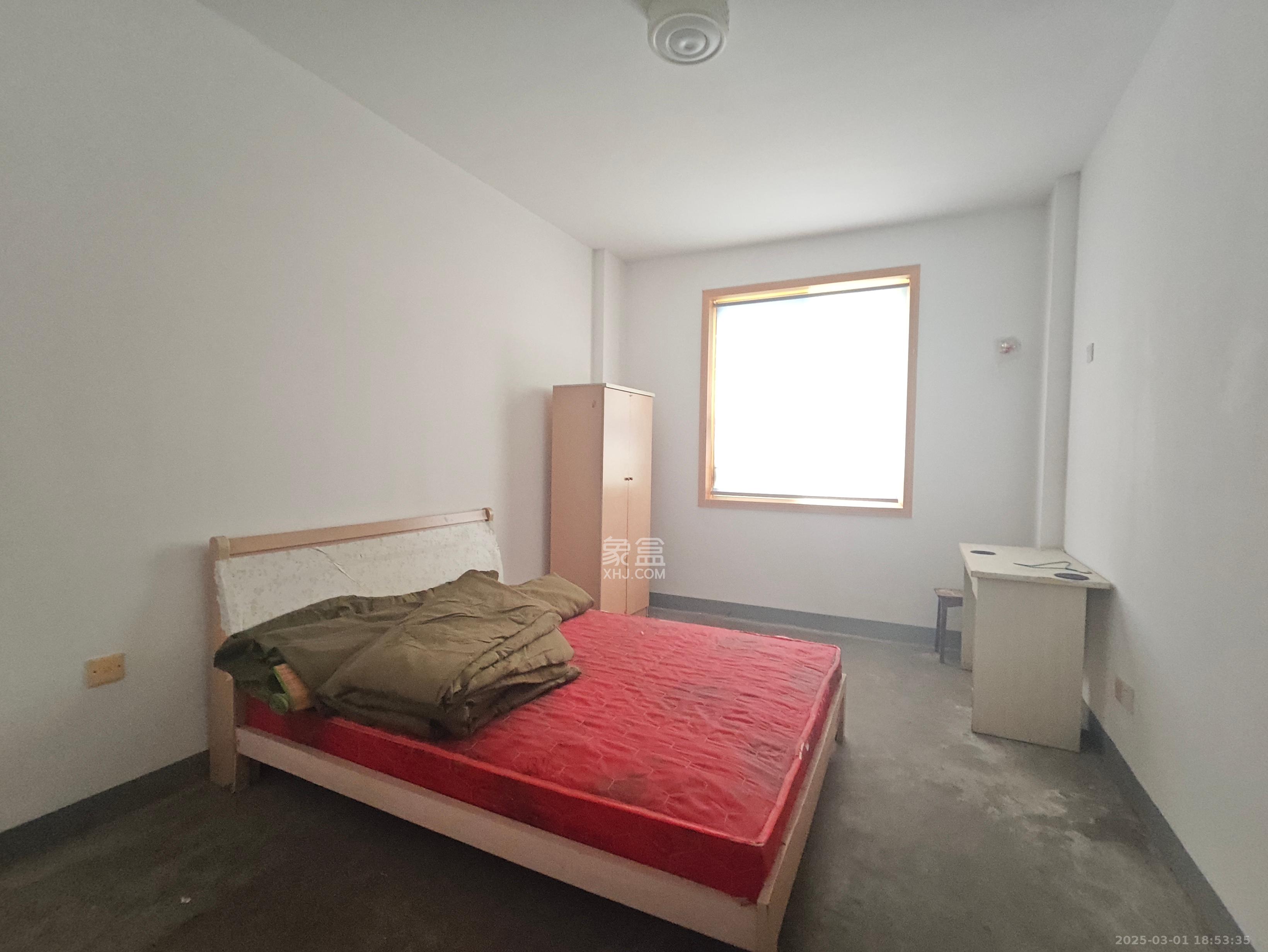 星城国际 4室2厅1卫 1800.0元/月 星城国际 4室2厅1卫 1800.0元/月室内图