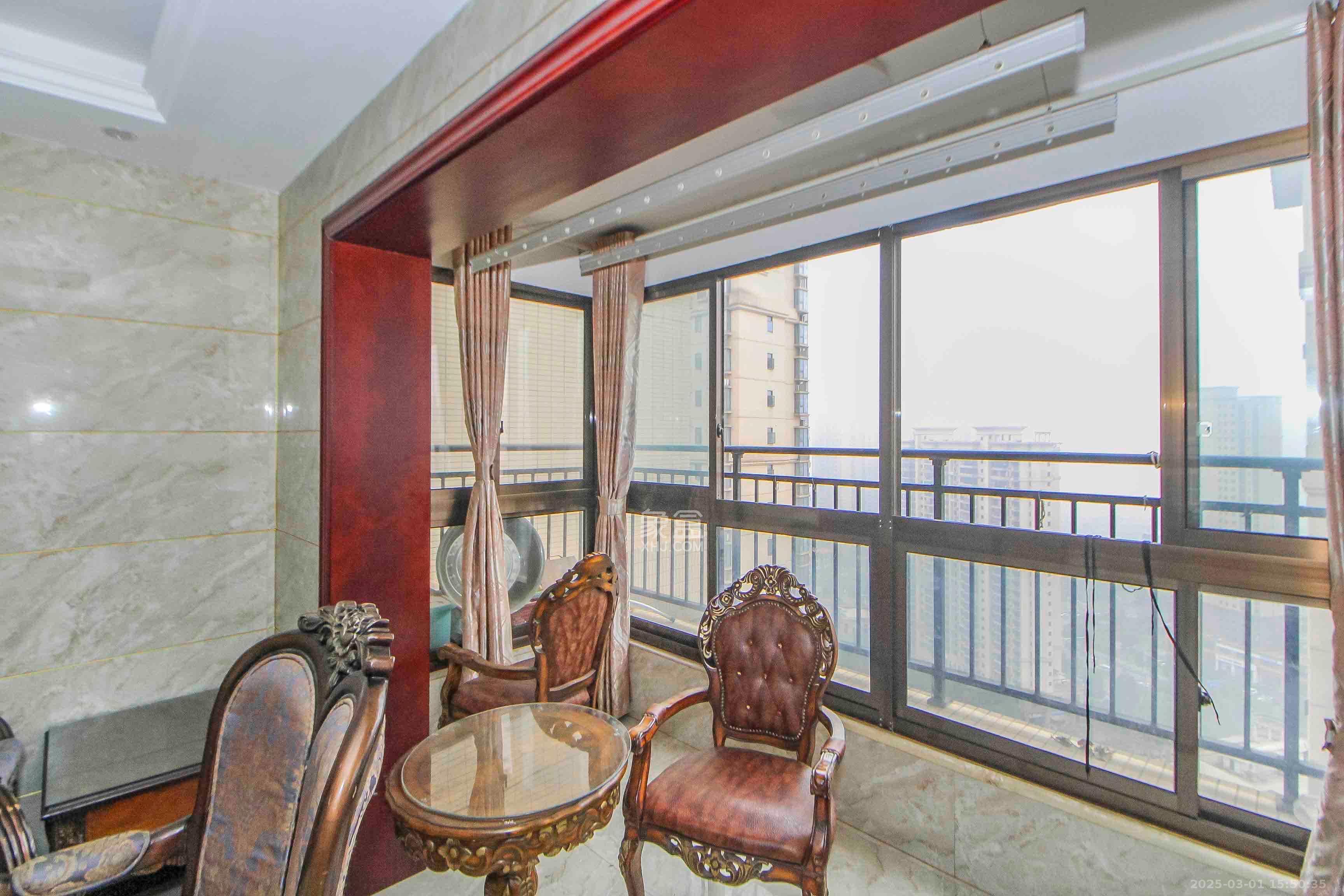 江山帝景哈佛  4室2厅2卫    3000.0元/月室内图