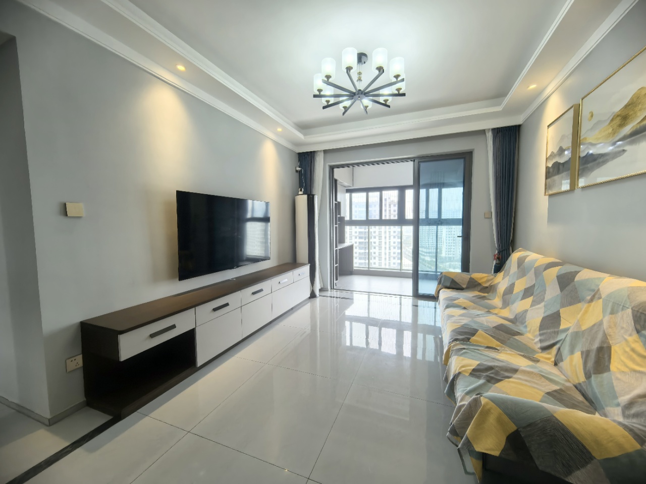 华侨城曦海岸1期 3室2厅2卫 189.0万 华侨城曦海岸1期 3室2厅2卫 189.0万室内图