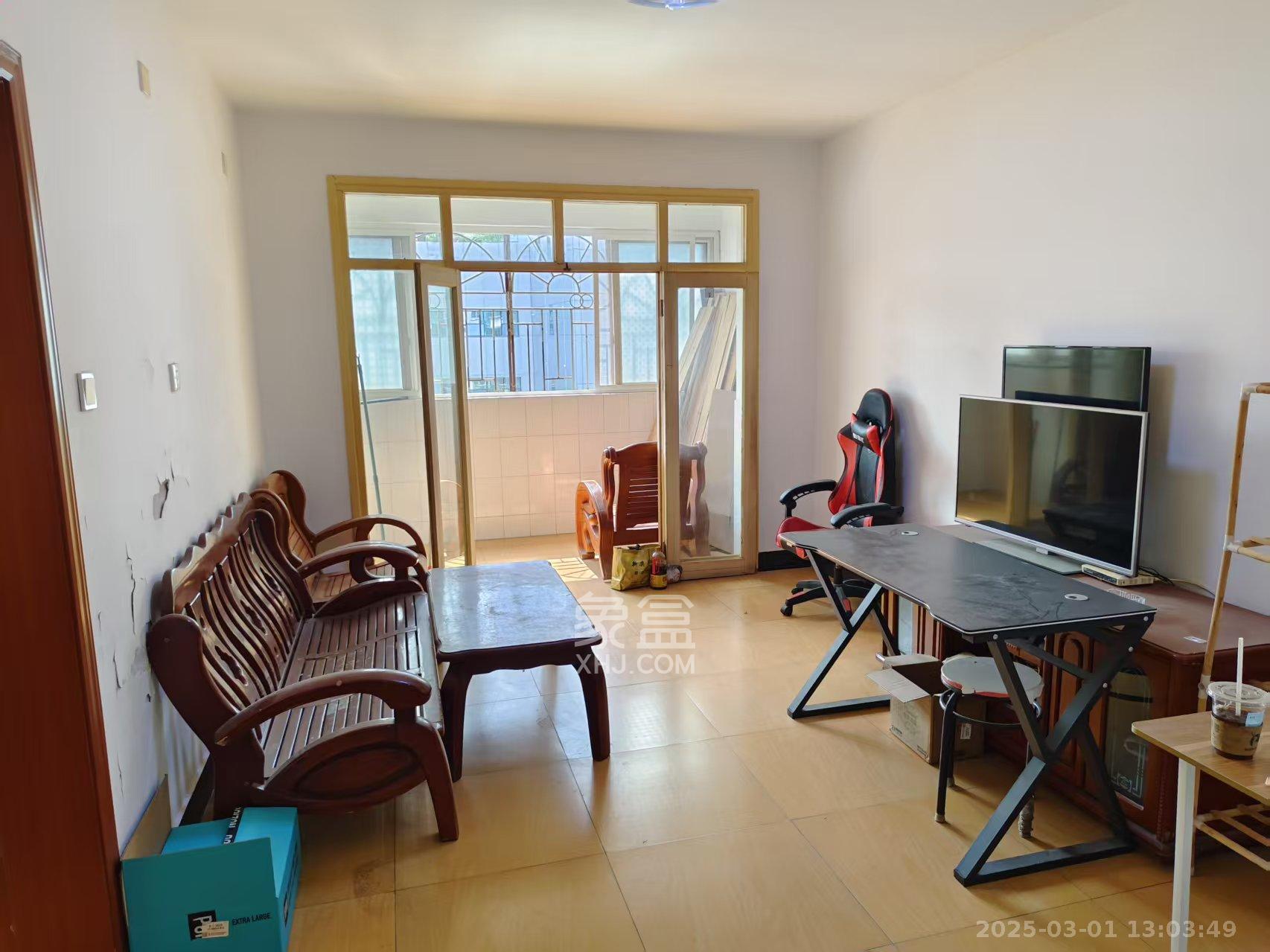 德政园 2室1厅1卫 1300.0元/月 德政园 2室1厅1卫 1300.0元/月室内图