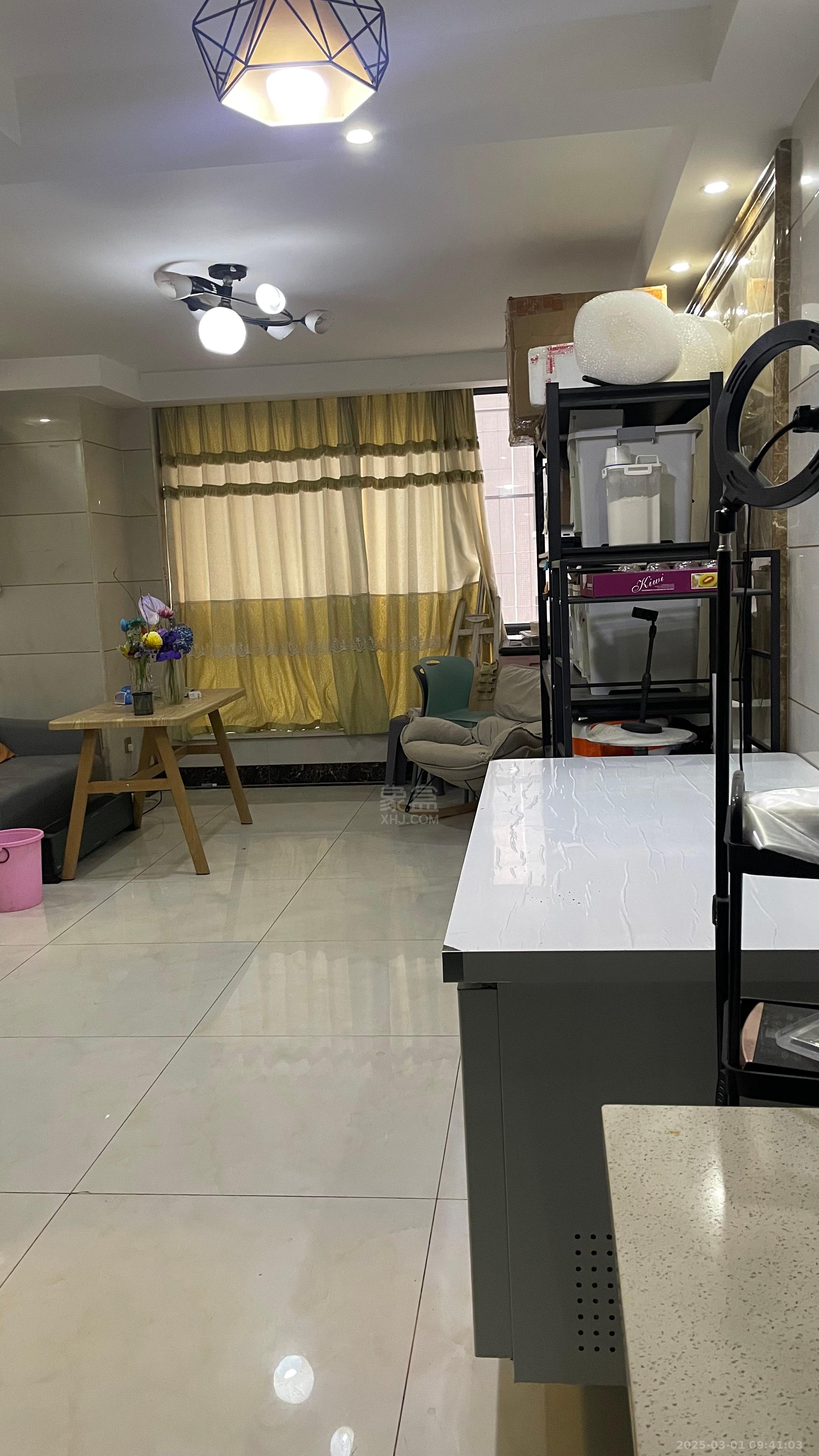 九八缔景城 2室2厅1卫 1400.0元/月 九八缔景城 2室2厅1卫 1400.0元/月室内图