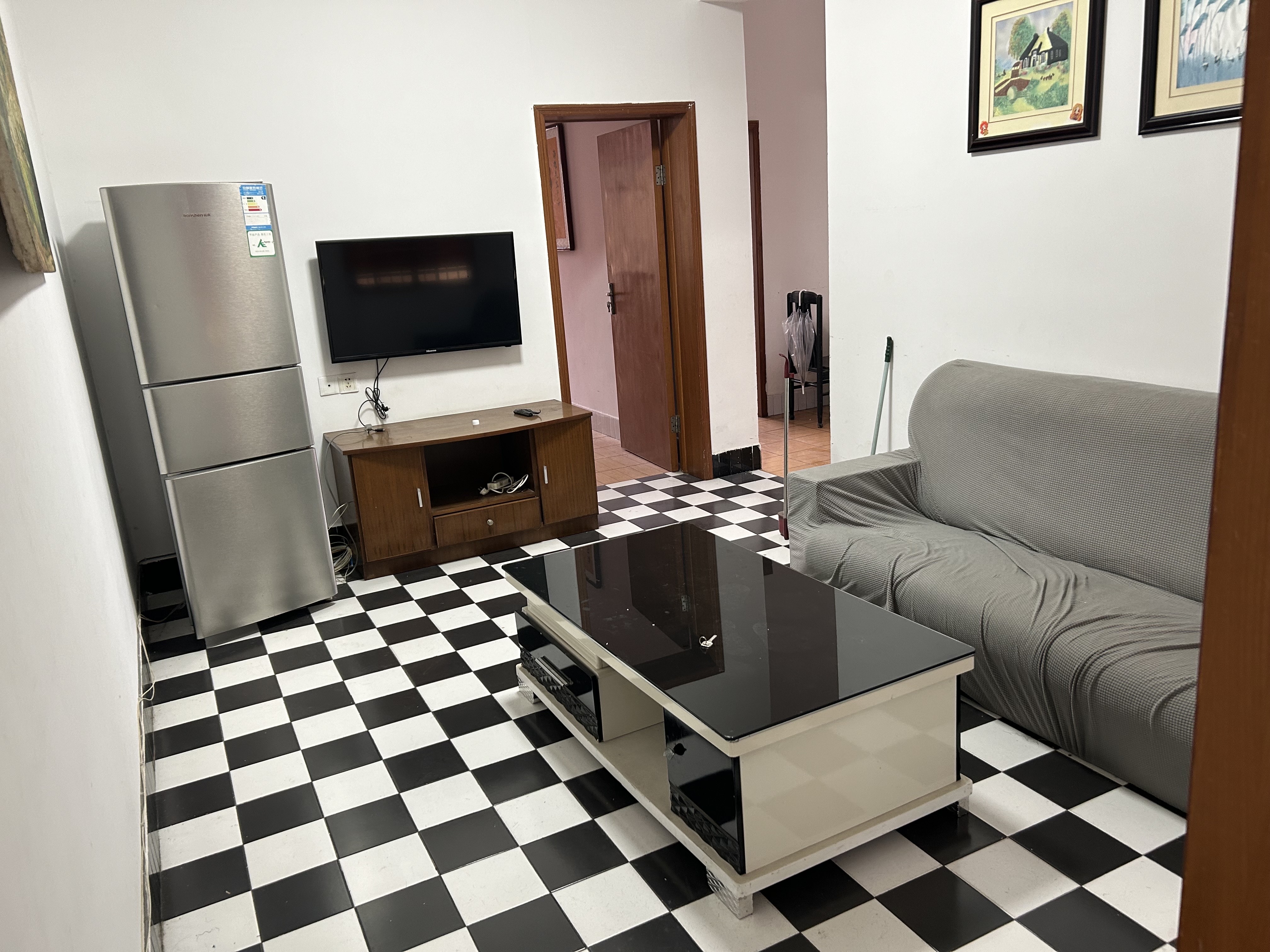 物资局家属楼(童家社区) 2室1厅1卫 800.0元/月 物资局家属楼(童家社区) 2室1厅1卫 800.0元/月室内图