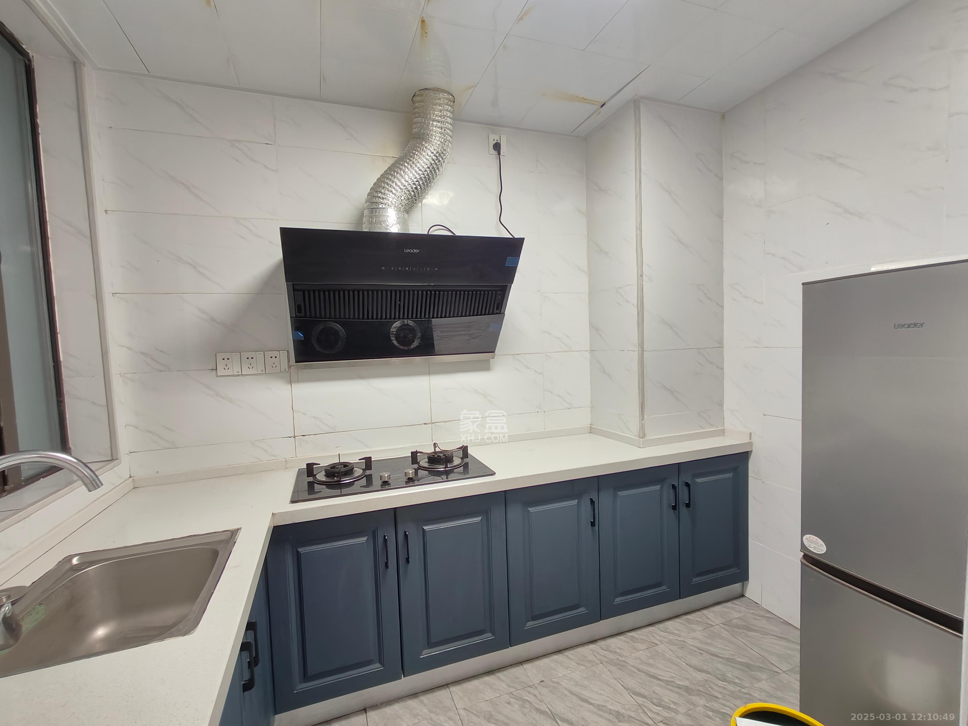 长燃润和天地(长润小区印湘江) 4室2厅2卫 2300.0元/月 长燃润和天地(长润小区印湘江) 4室2厅2卫 2300.0元/月室内图