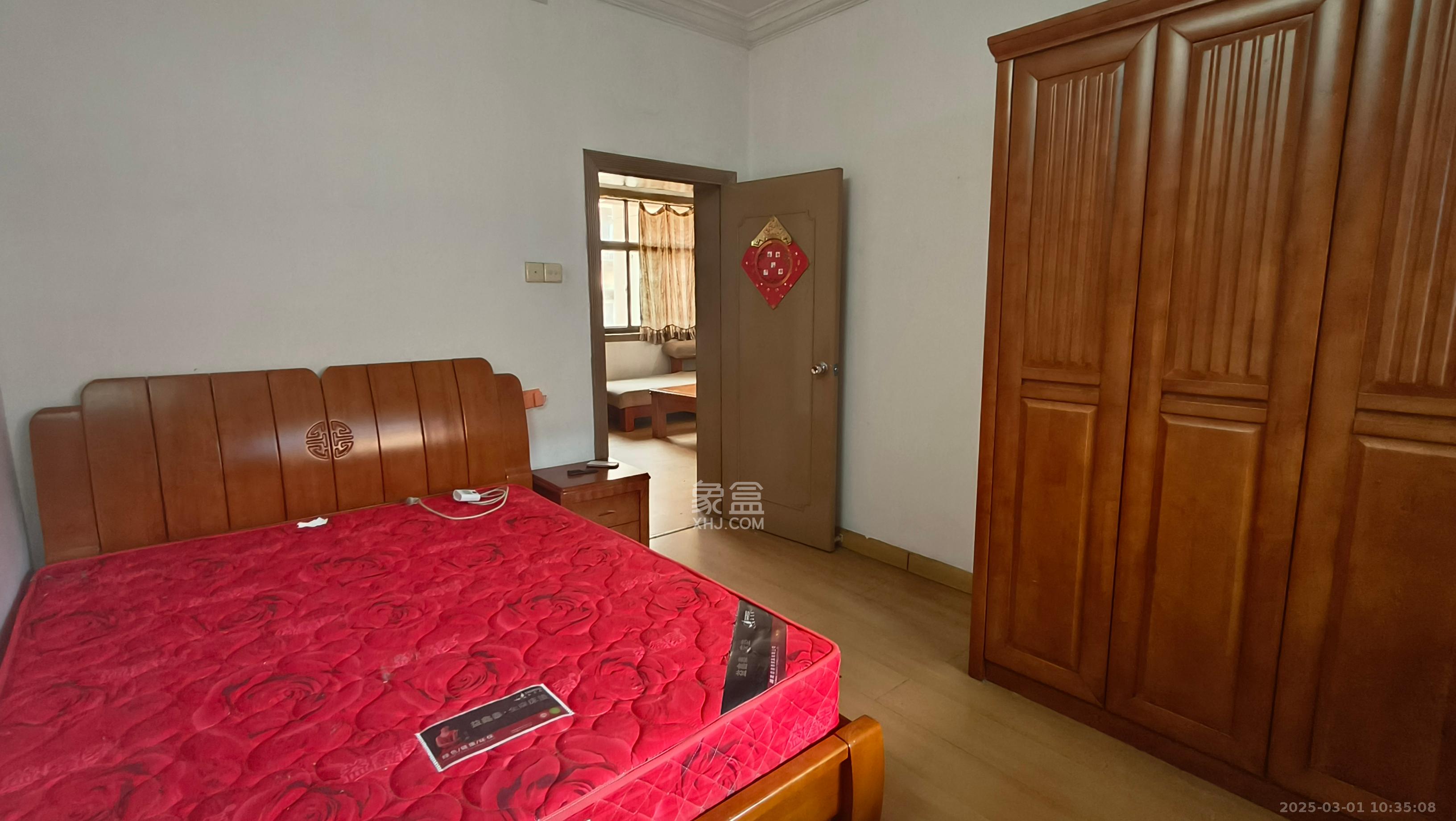 浦沅生活一区 2室2厅1卫 1050.0元/月 浦沅生活一区 2室2厅1卫 1050.0元/月室内图