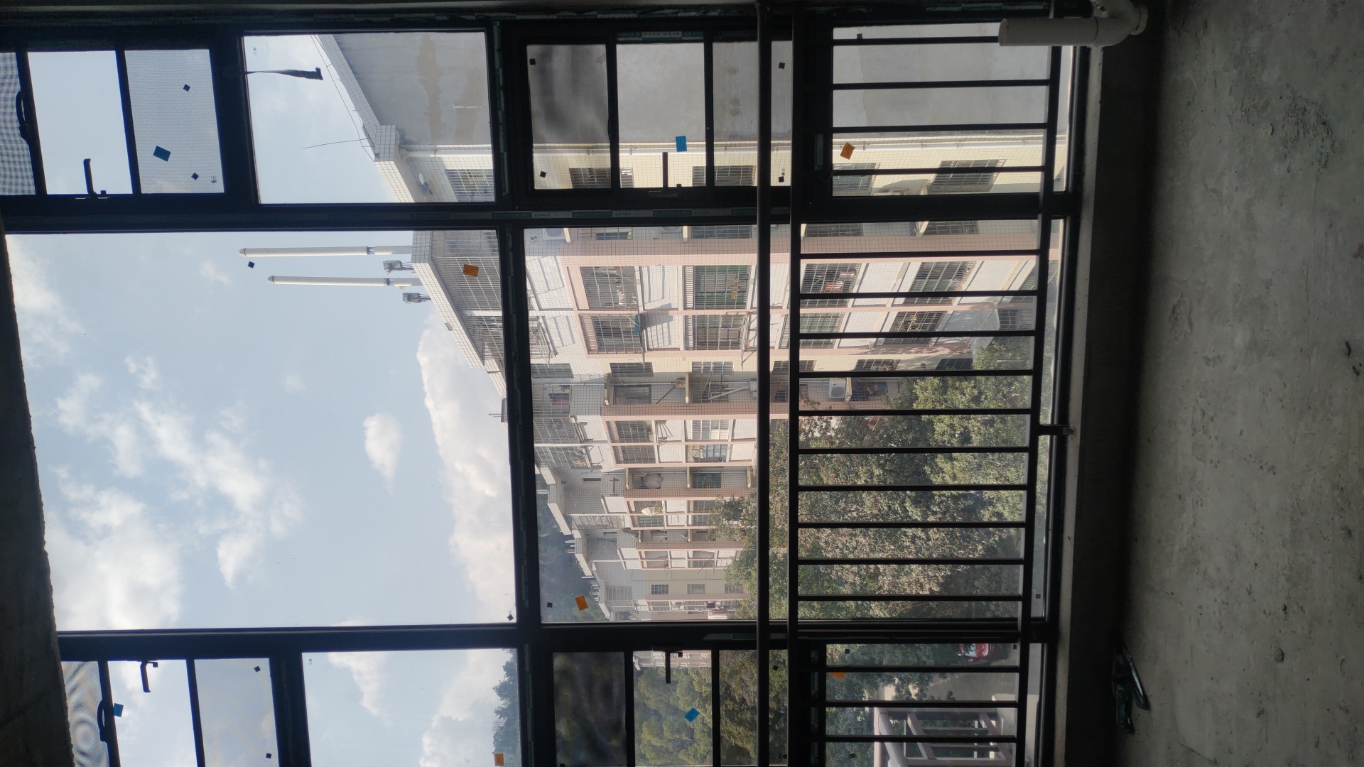 中甸.龙雲台  2室1厅1卫    32.8万 中甸.龙雲台  2室1厅1卫    32.8万客厅