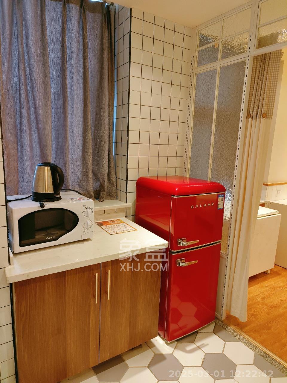 宇成朝陽廣場  1室1廳1衛(wèi)   2200.00元/月室內(nèi)圖