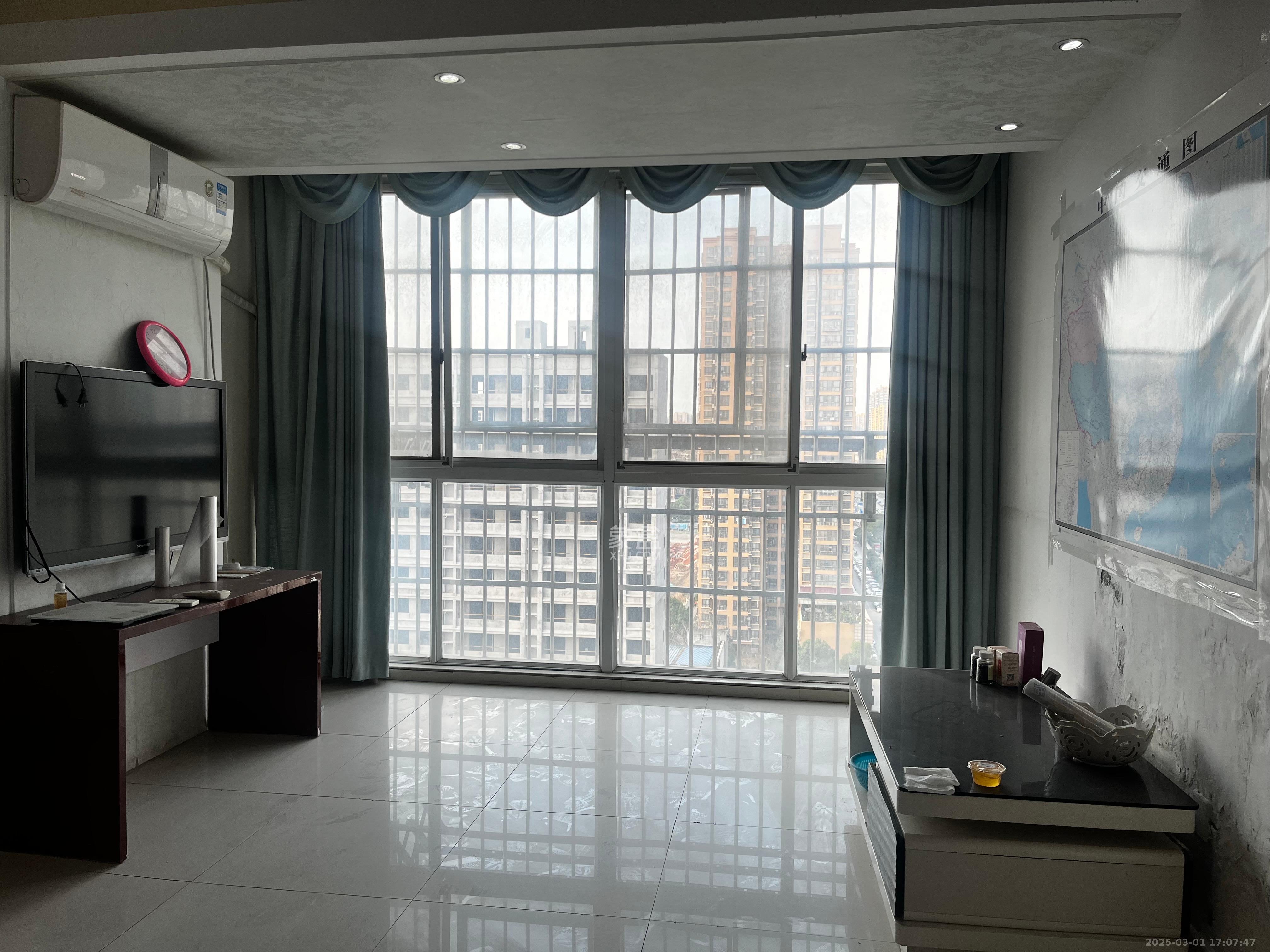 新蕾品阁居 2室2厅1卫 1300.0元/月 新蕾品阁居 2室2厅1卫 1300.0元/月室内图