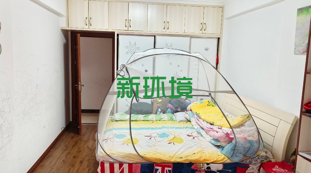 鑫成君泰  3室2厅2卫   80.80万客厅
