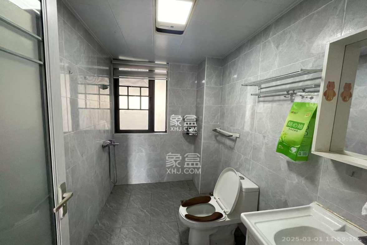 中国铁建京师璟台  3室2厅2卫    2500.0元/月 中国铁建京师璟台  3室2厅2卫    2500.0元/月室内图