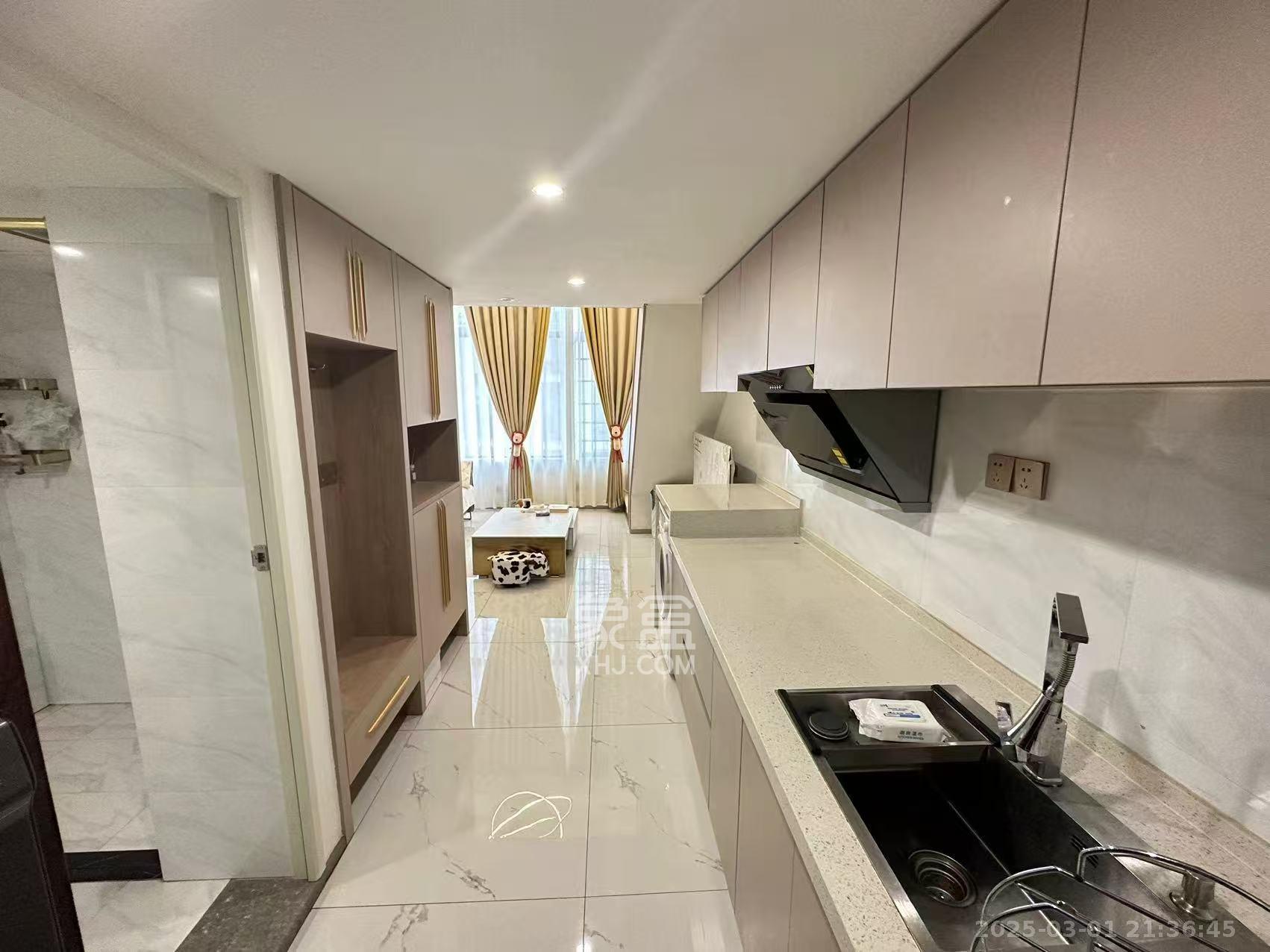 建发中央公园(建发美地) 1室1厅1卫 3380.0元/月 建发中央公园(建发美地) 1室1厅1卫 3380.0元/月室内图