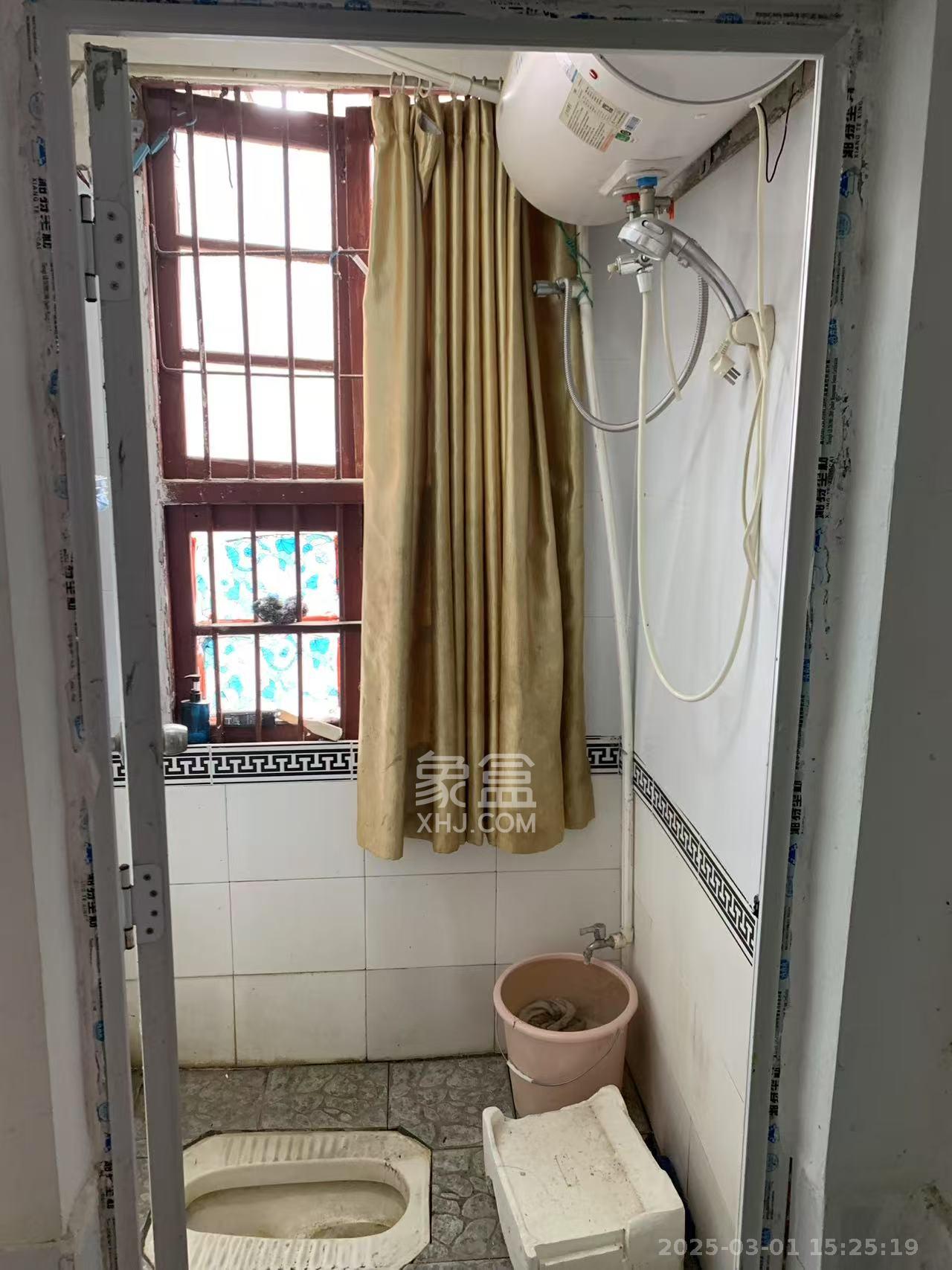 宝塔山私房散盘 1室1厅1卫 1000.0元/月 宝塔山私房散盘 1室1厅1卫 1000.0元/月室内图