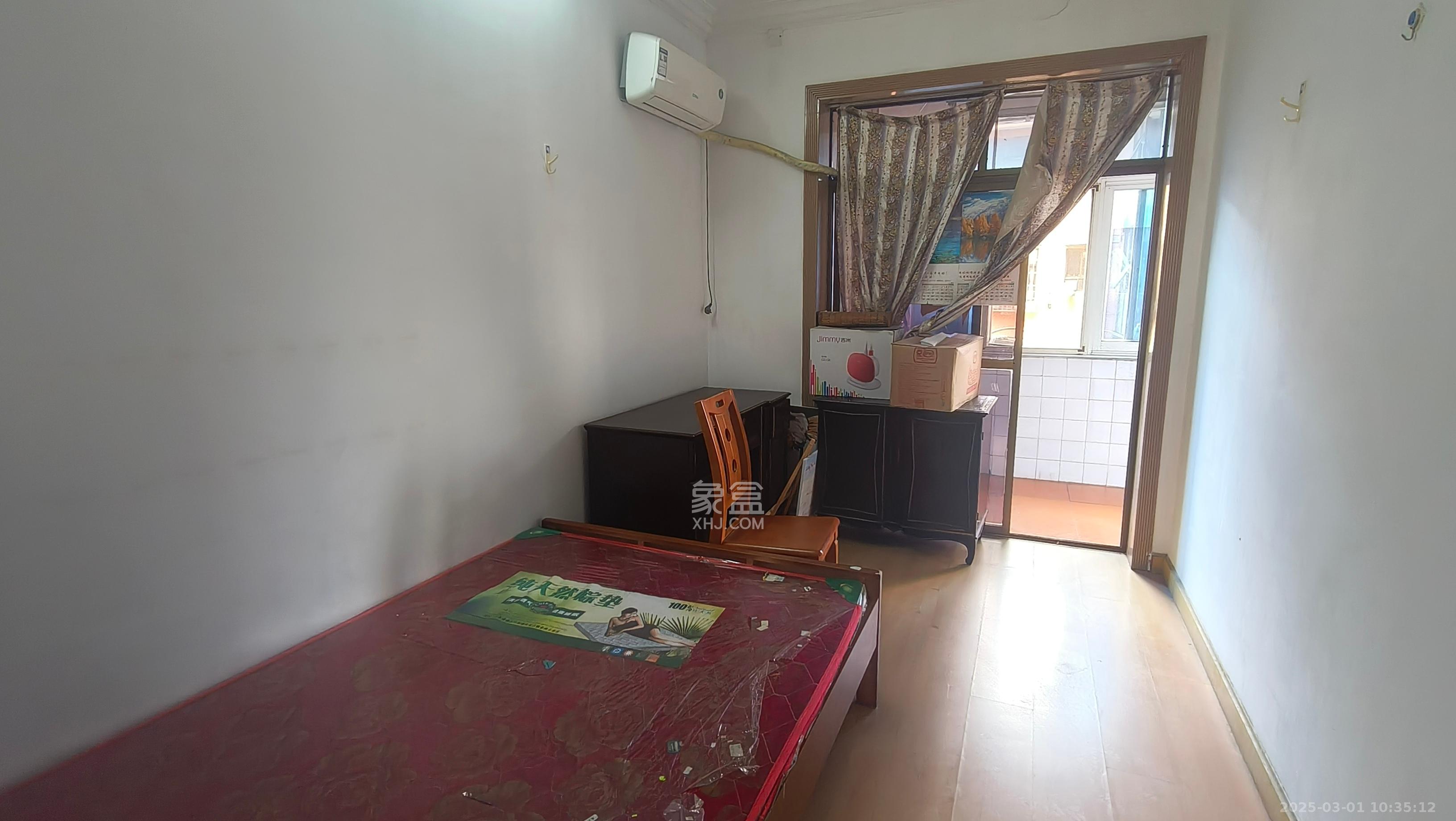 浦沅生活一区 2室2厅1卫 1050.0元/月 浦沅生活一区 2室2厅1卫 1050.0元/月室内图