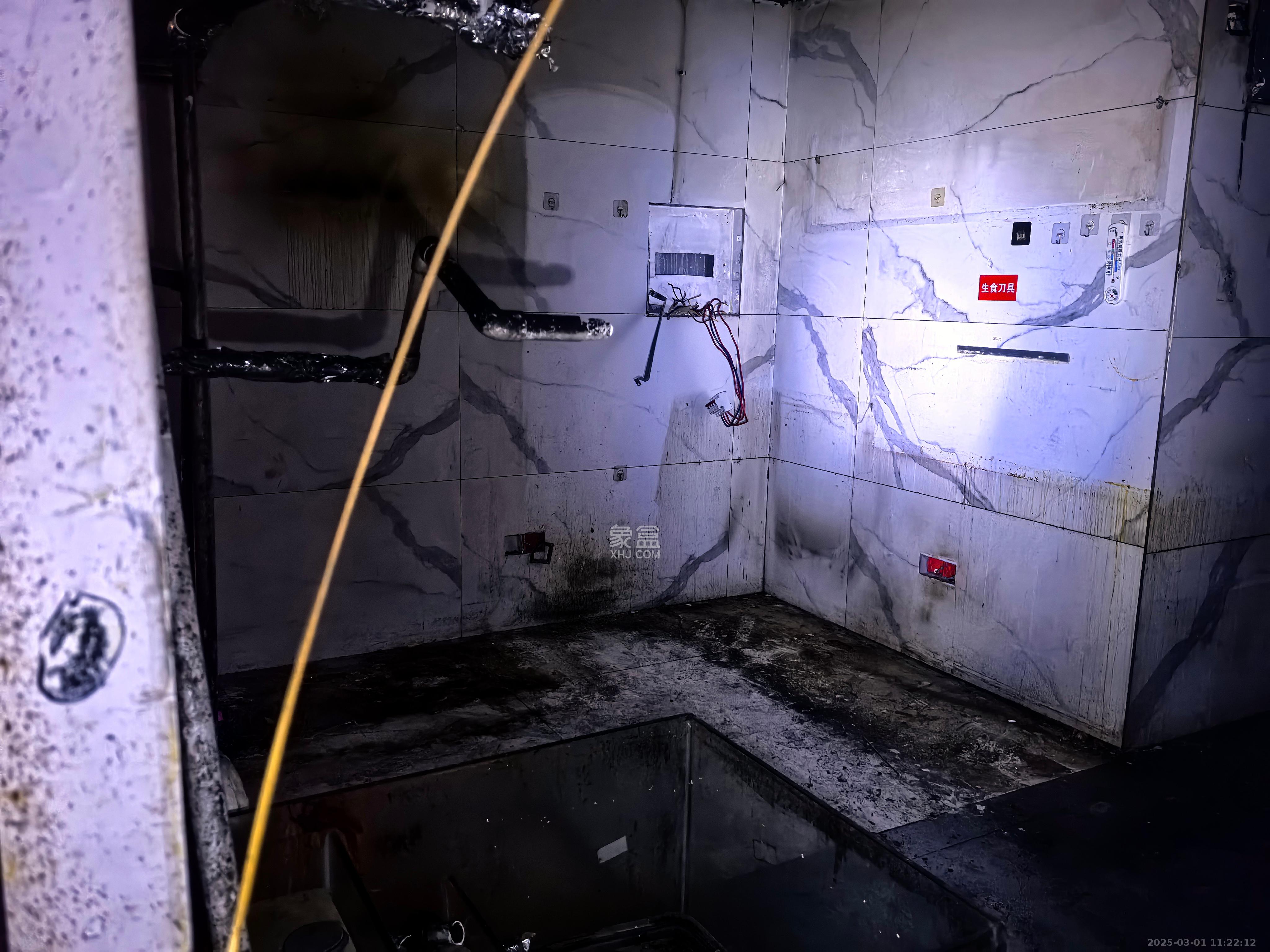 金茂梅溪湖   130.0㎡      10000.0元/月室内图