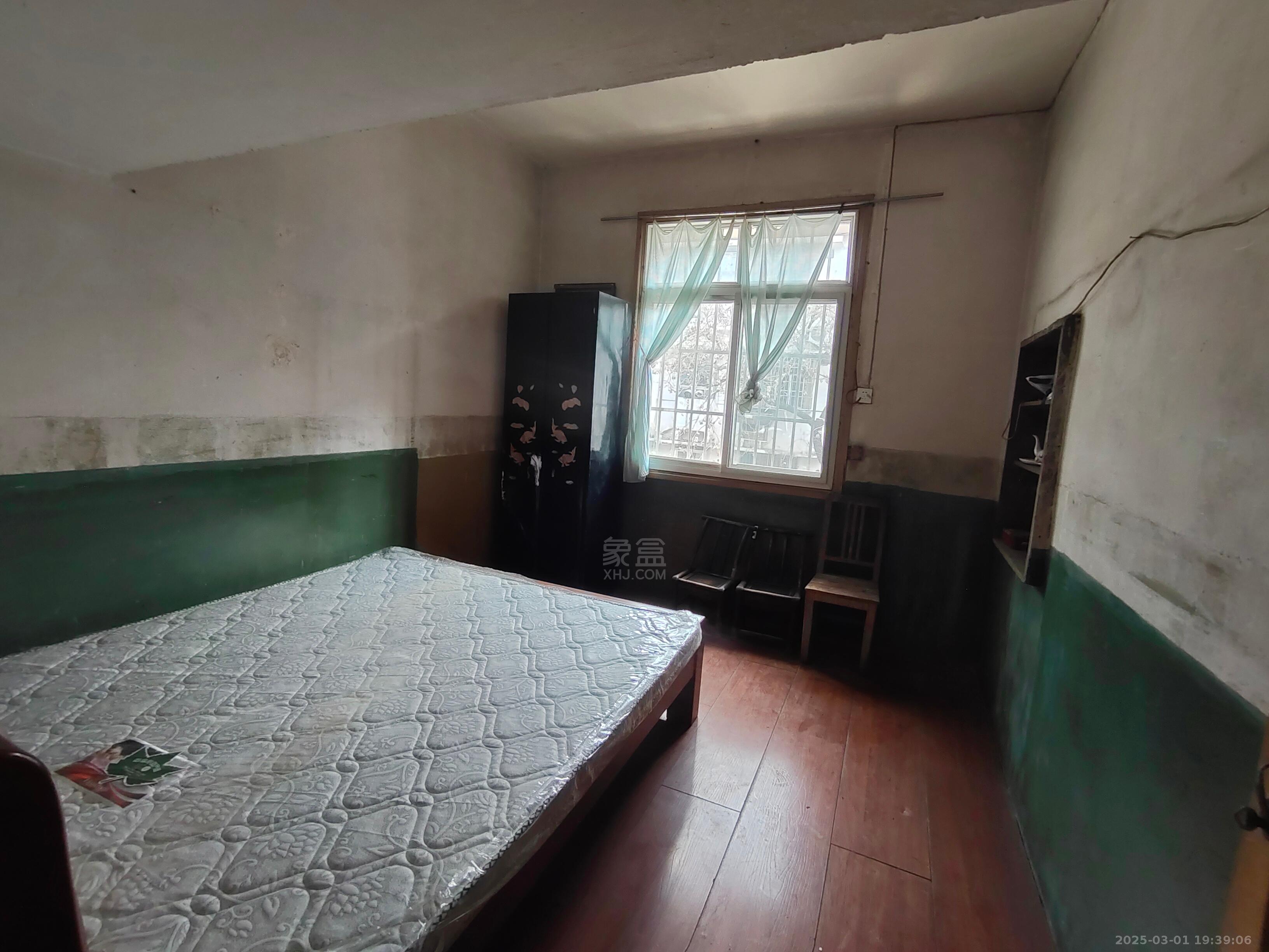 市建小区 2室1厅1卫 700.0元/月 市建小区 2室1厅1卫 700.0元/月室内图