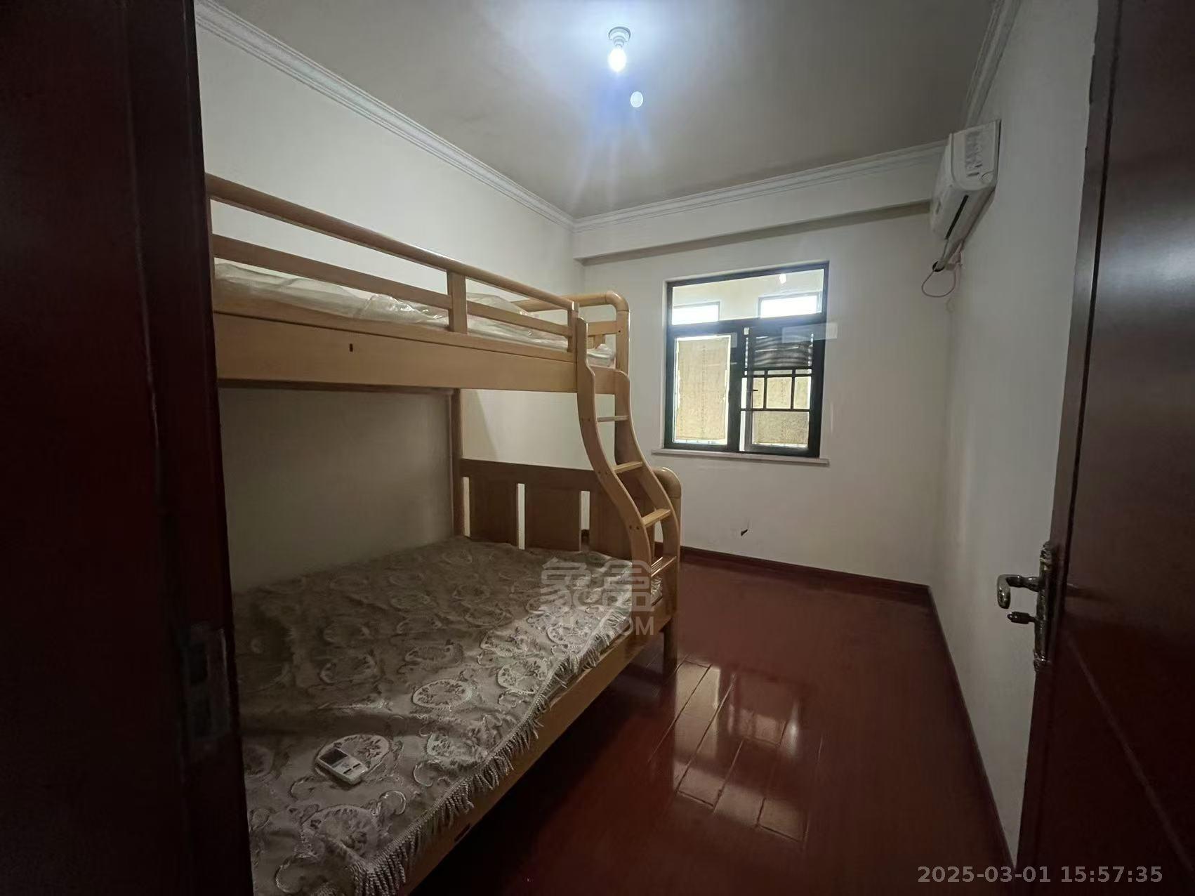 康桥美郡 4室2厅2卫 2500.0元/月 康桥美郡 4室2厅2卫 2500.0元/月室内图