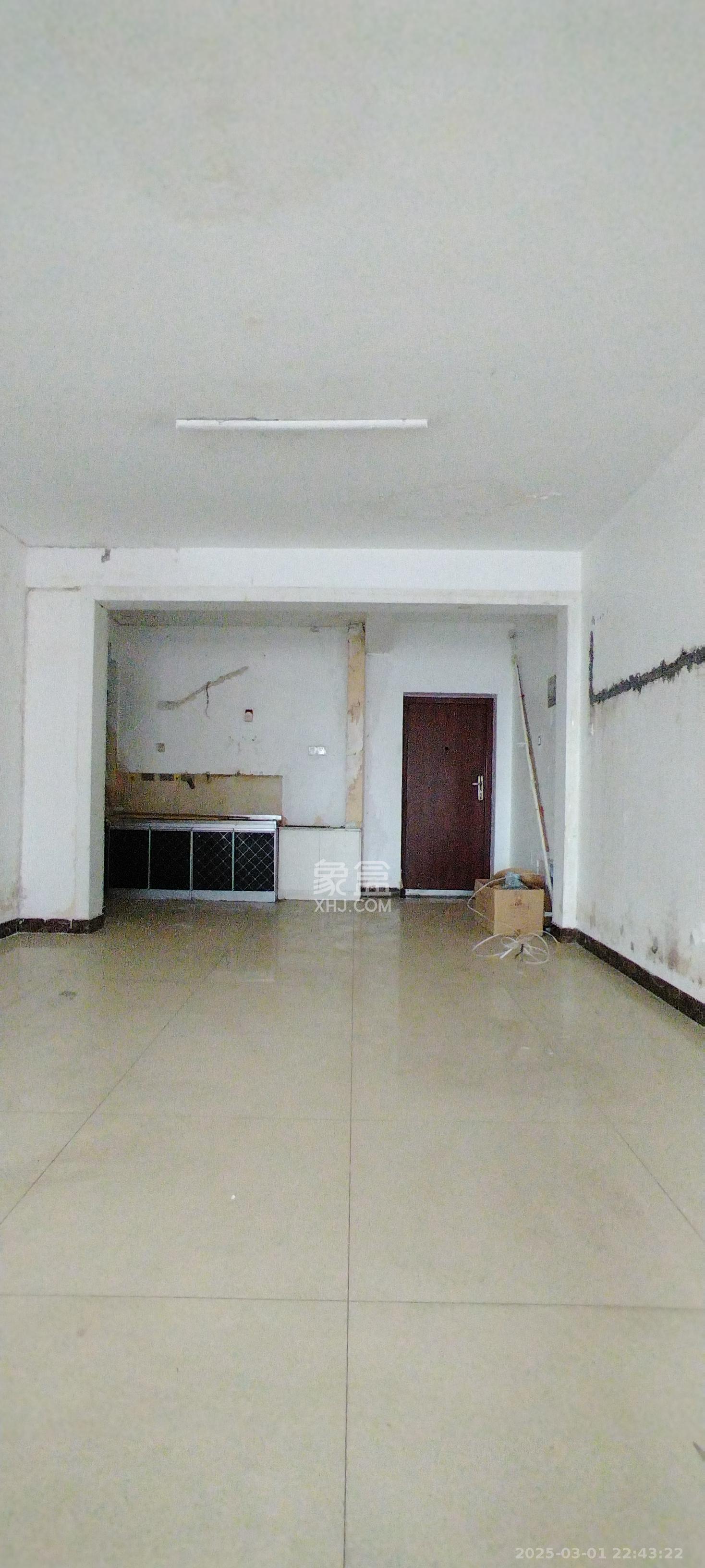 尚城 3室2厅1卫 2800.0元/月 尚城 3室2厅1卫 2800.0元/月室内图