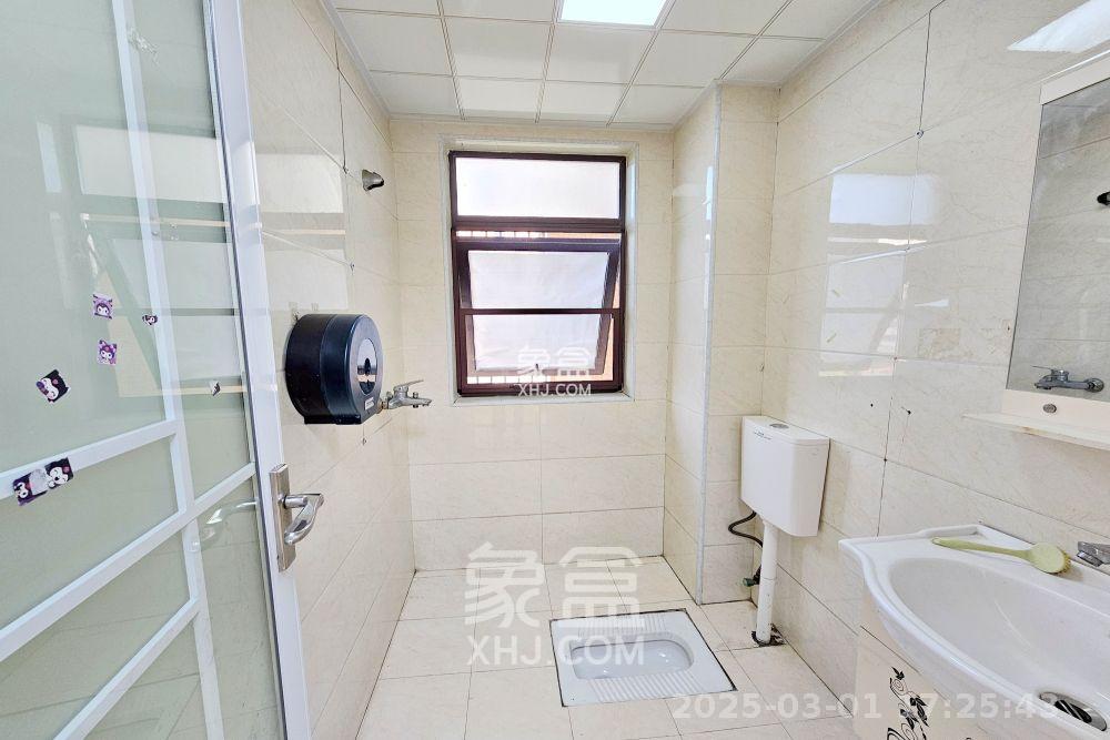 阳光城尚东湾学园区  2室2厅2卫    1800.0元/月 阳光城尚东湾学园区  2室2厅2卫    1800.0元/月户型图