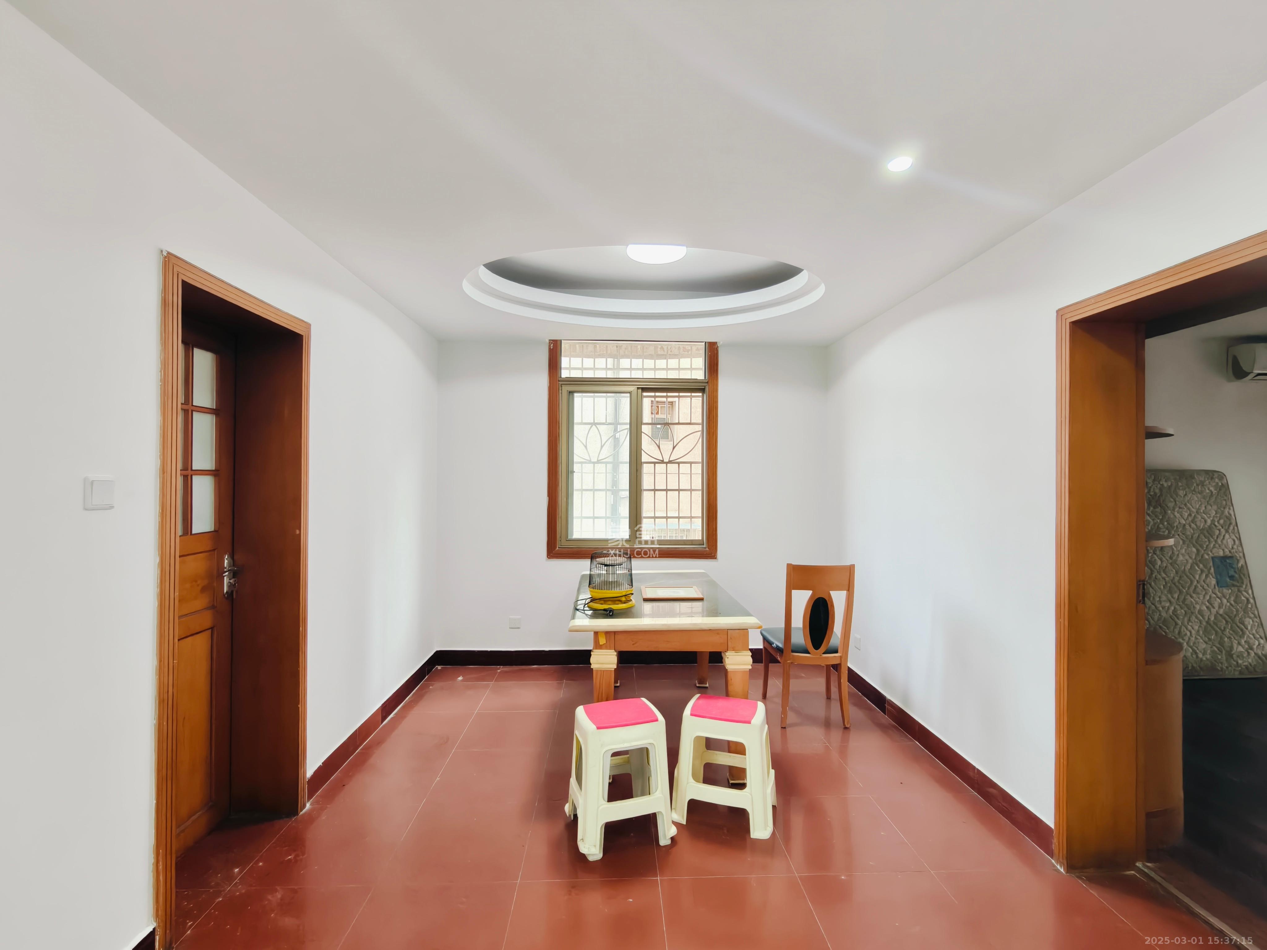 长沙市税务局四分局宿舍 3室2厅2卫 2700.0元/月 长沙市税务局四分局宿舍 3室2厅2卫 2700.0元/月室内图