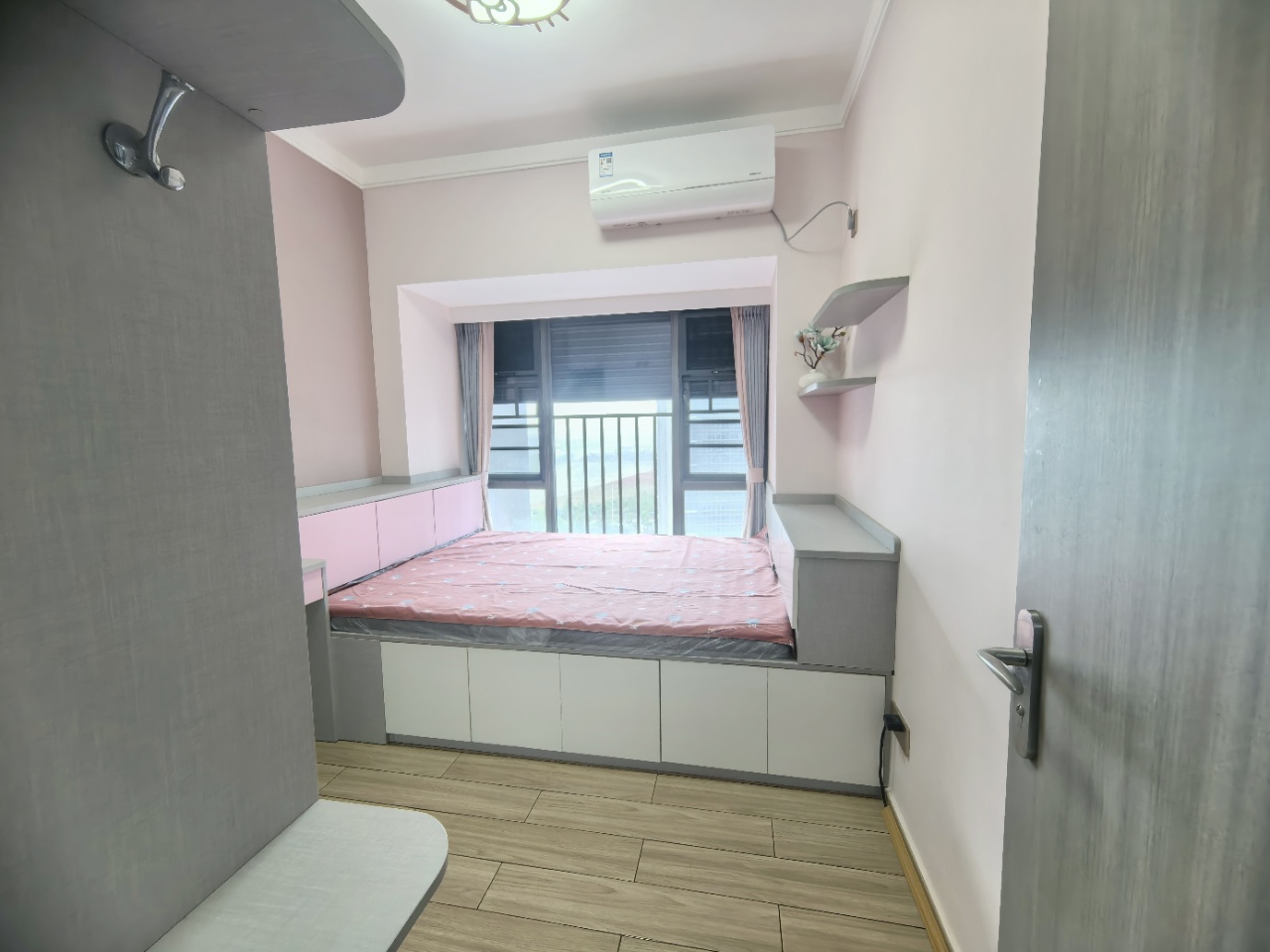 华侨城曦海岸1期 3室2厅2卫 189.0万 华侨城曦海岸1期 3室2厅2卫 189.0万室内图