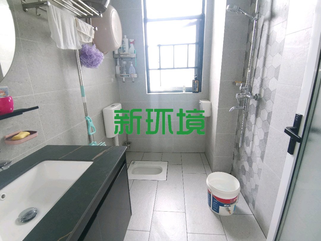 熙城春天  3室2厅2卫   80.00万客厅