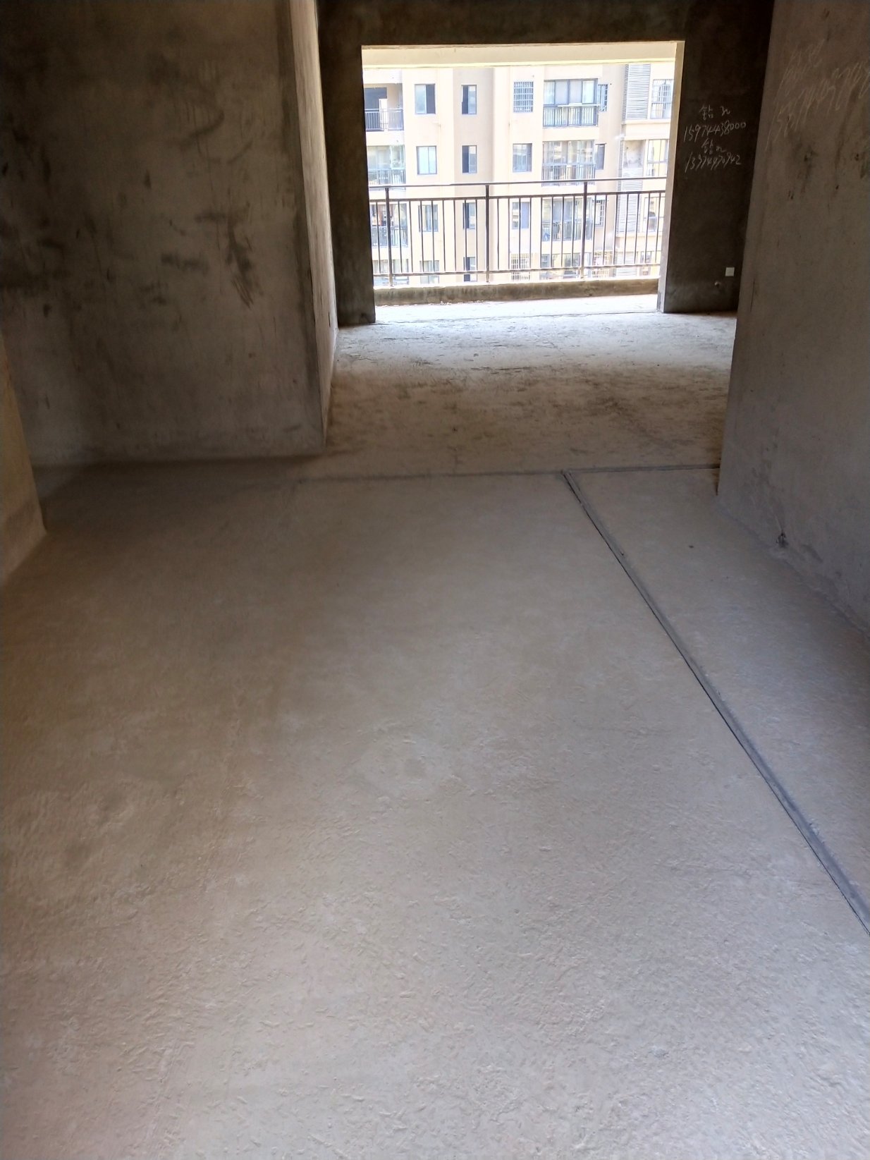 鑫成君泰 3室2厅2卫 71.5万 鑫成君泰 3室2厅2卫 71.5万客厅