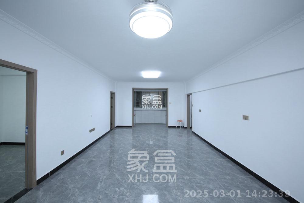 城市花园  3室2厅2卫   3200.00元/月室内图