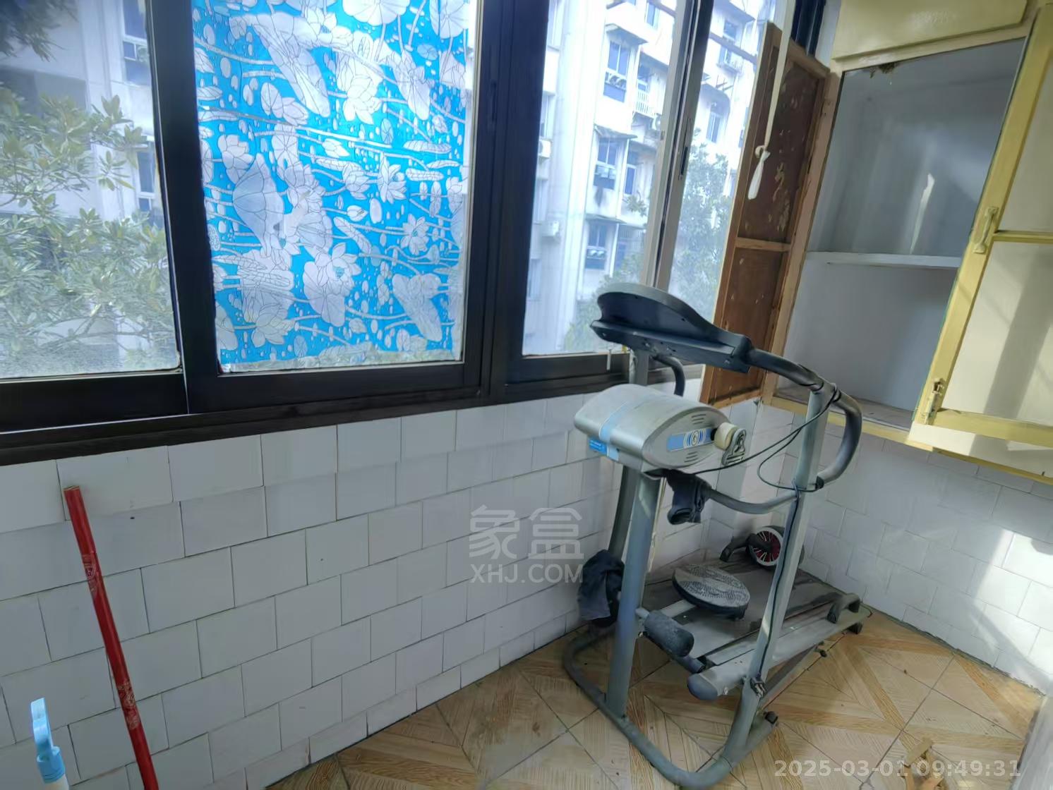 石峰区怡园小区 1室1厅1卫 600.0元/月 石峰区怡园小区 1室1厅1卫 600.0元/月室内图